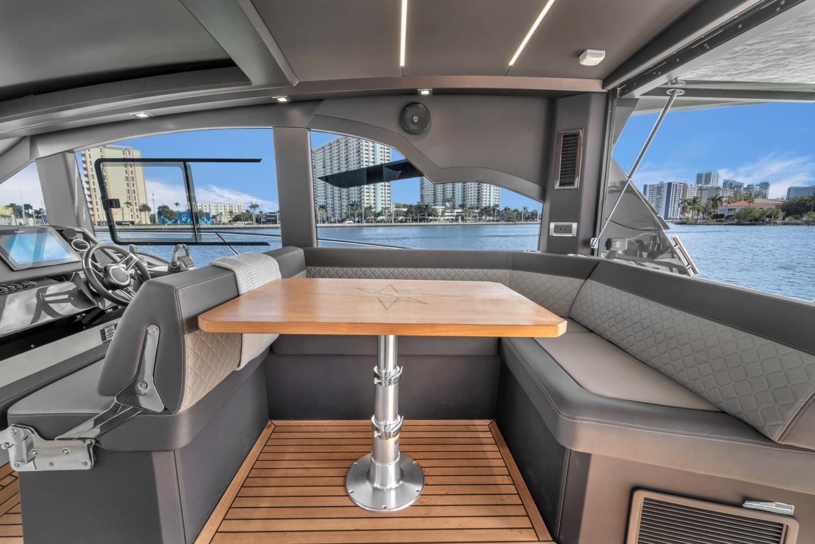 2023 Galeon 425 HTS