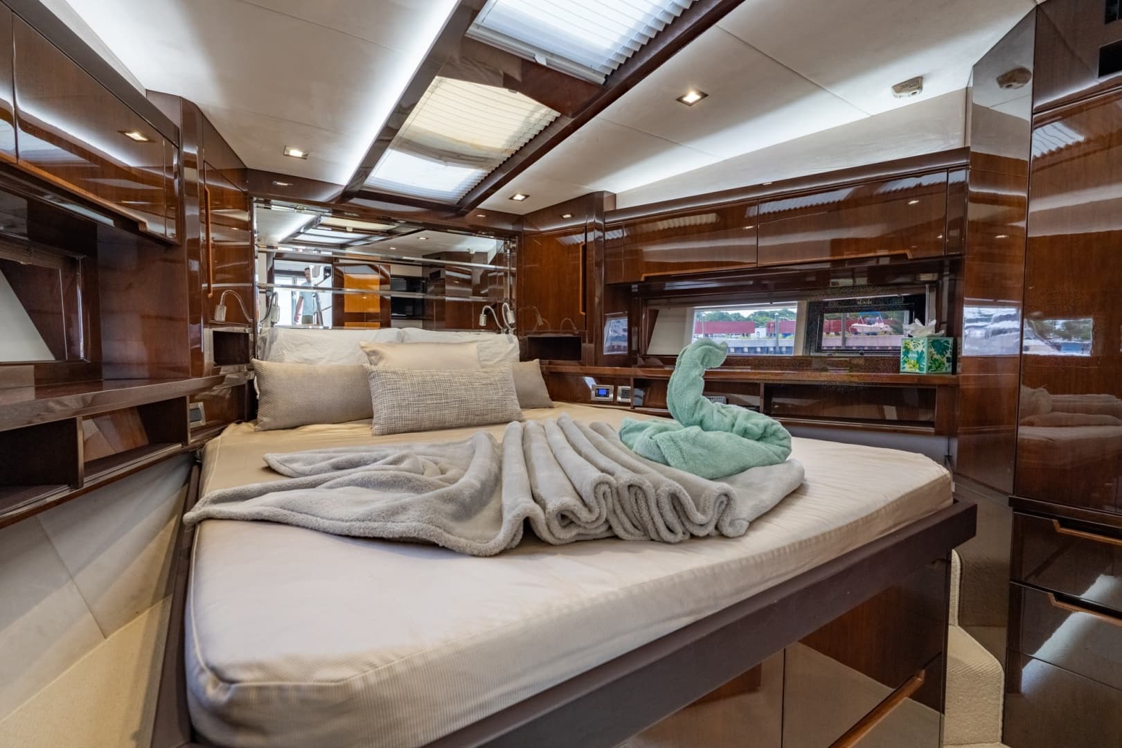 2017 Galeon 550 Fly
