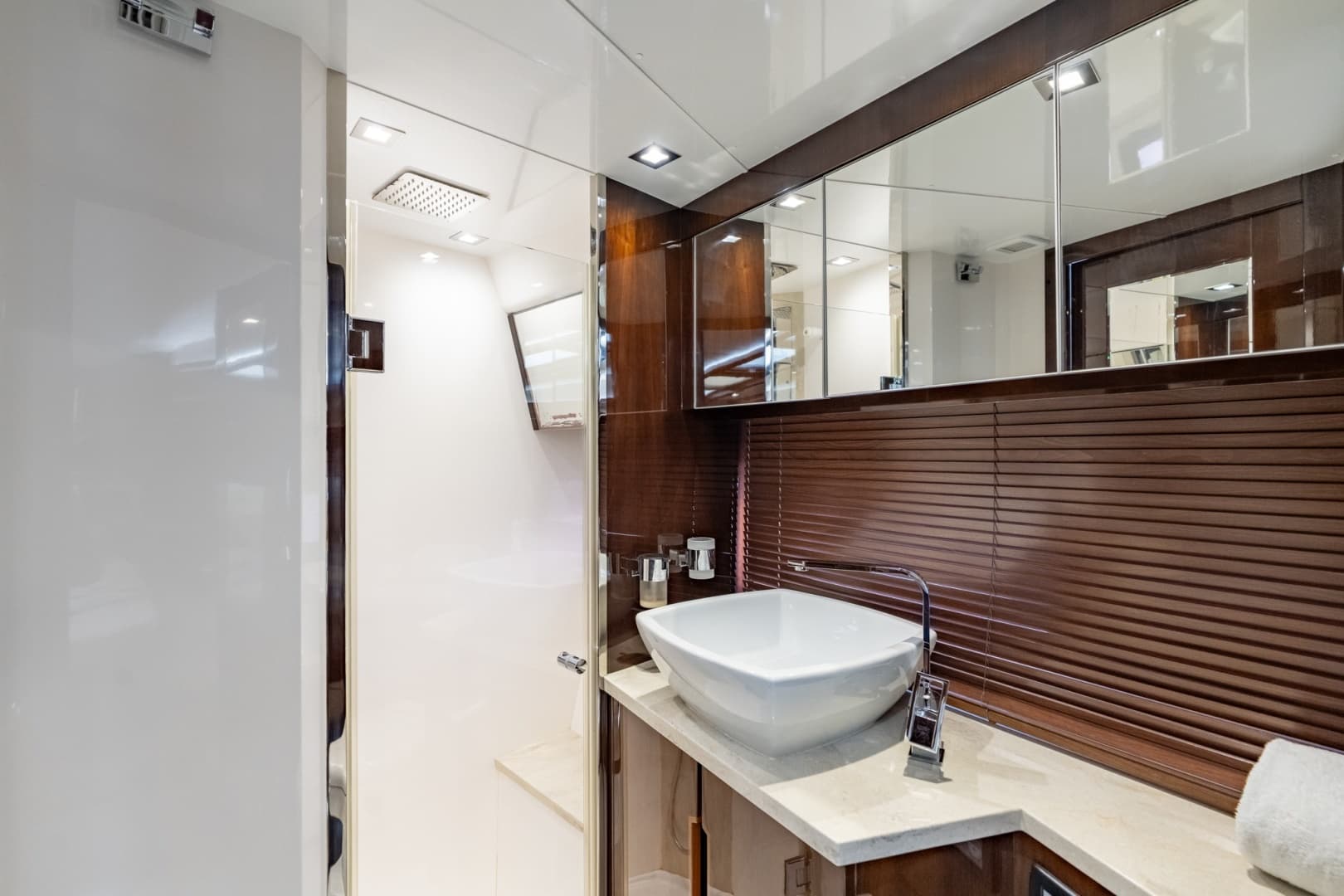 2017 Galeon 550 Fly