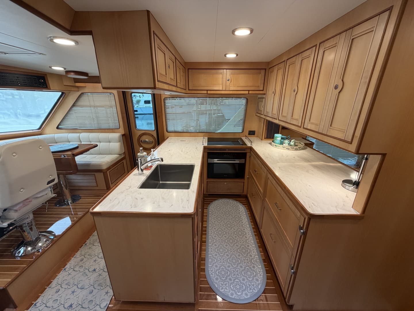 2025 Marlow Explorer 53E