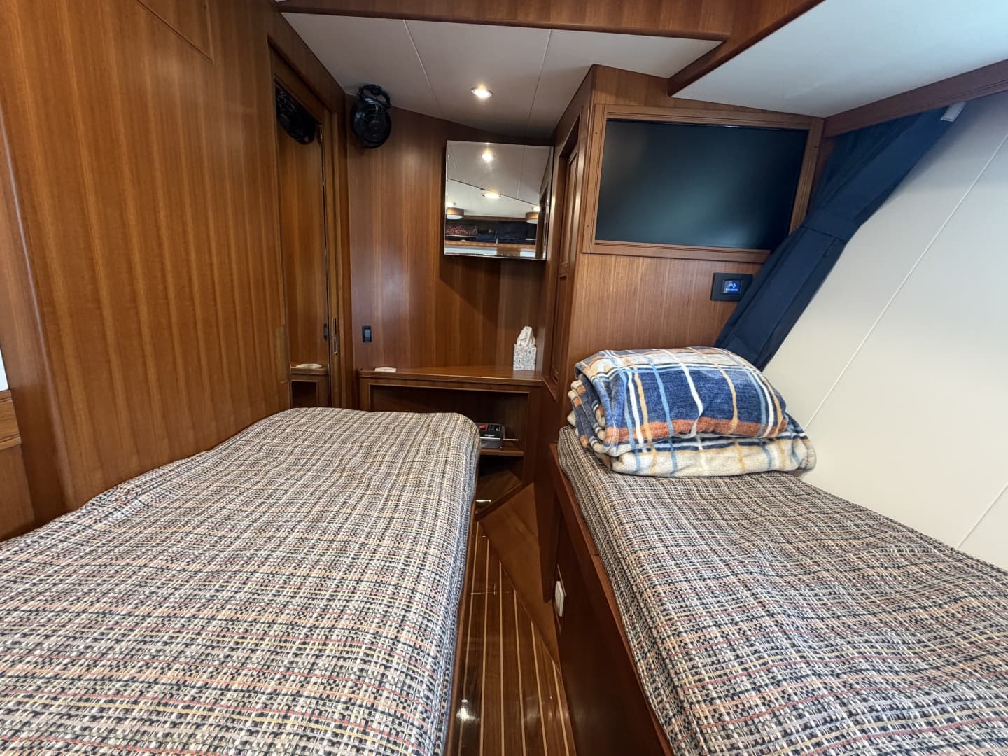 2025 Marlow Explorer 53E