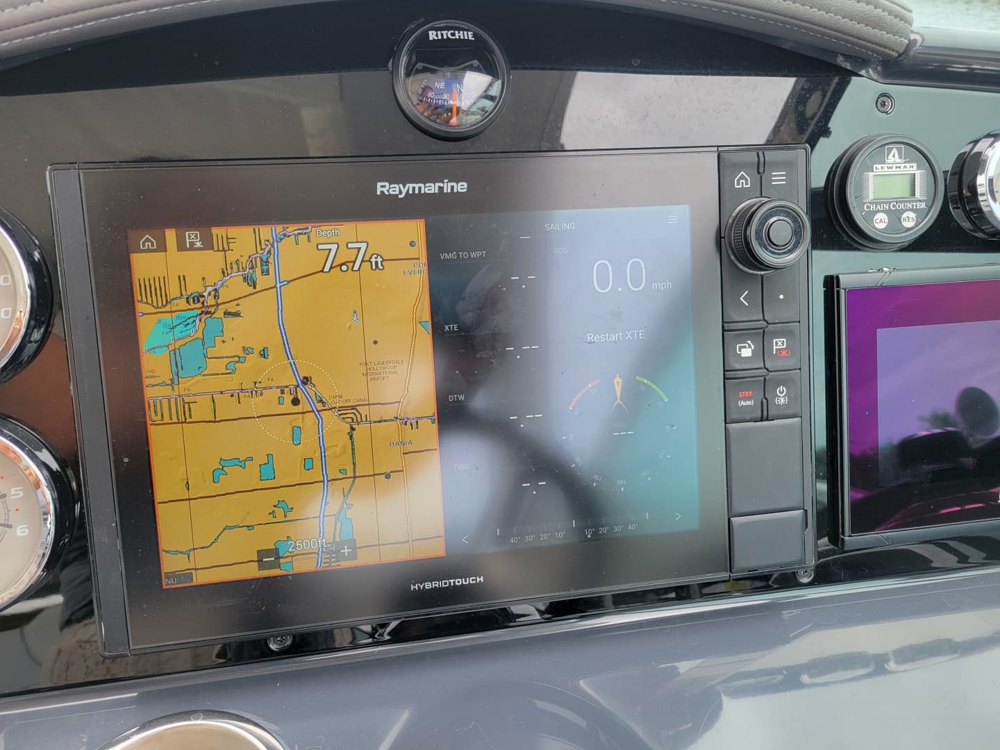 2019 Formula 350 Crossover Bowrider