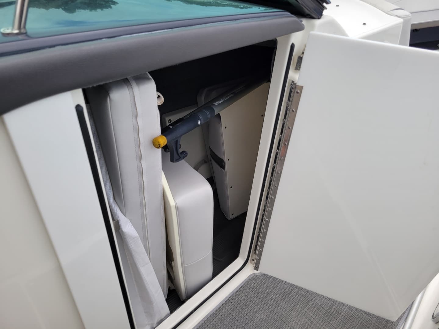 2019 Formula 350 Crossover Bowrider