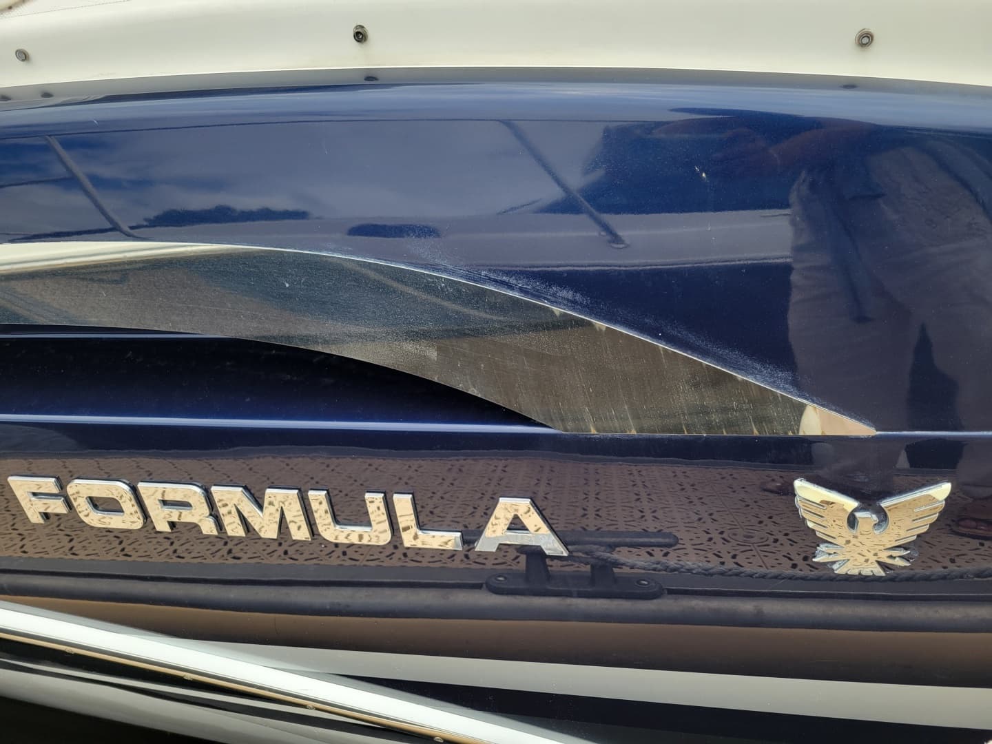 2019 Formula 350 Crossover Bowrider