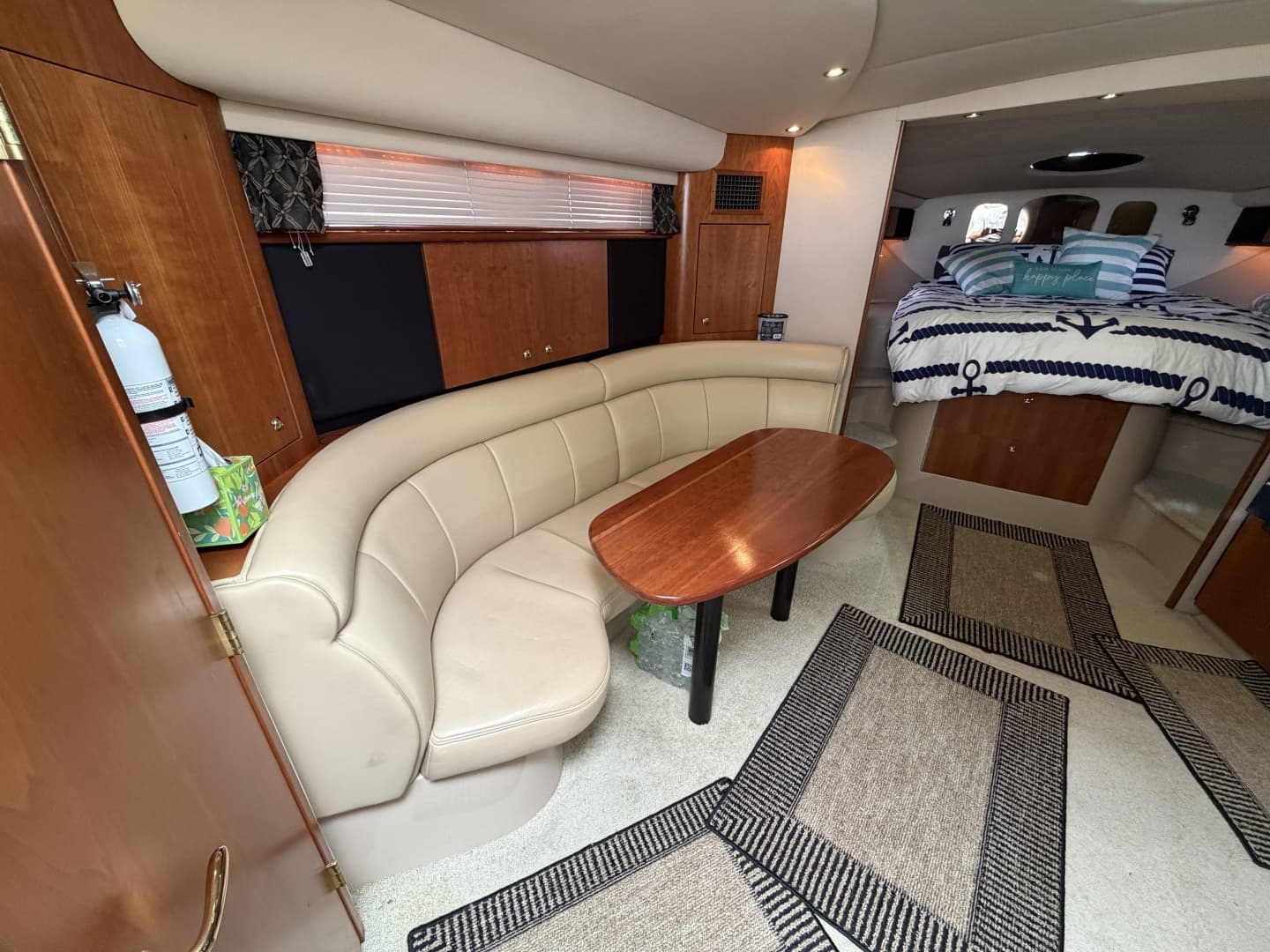 2001 Cruisers Yachts 3780 Express