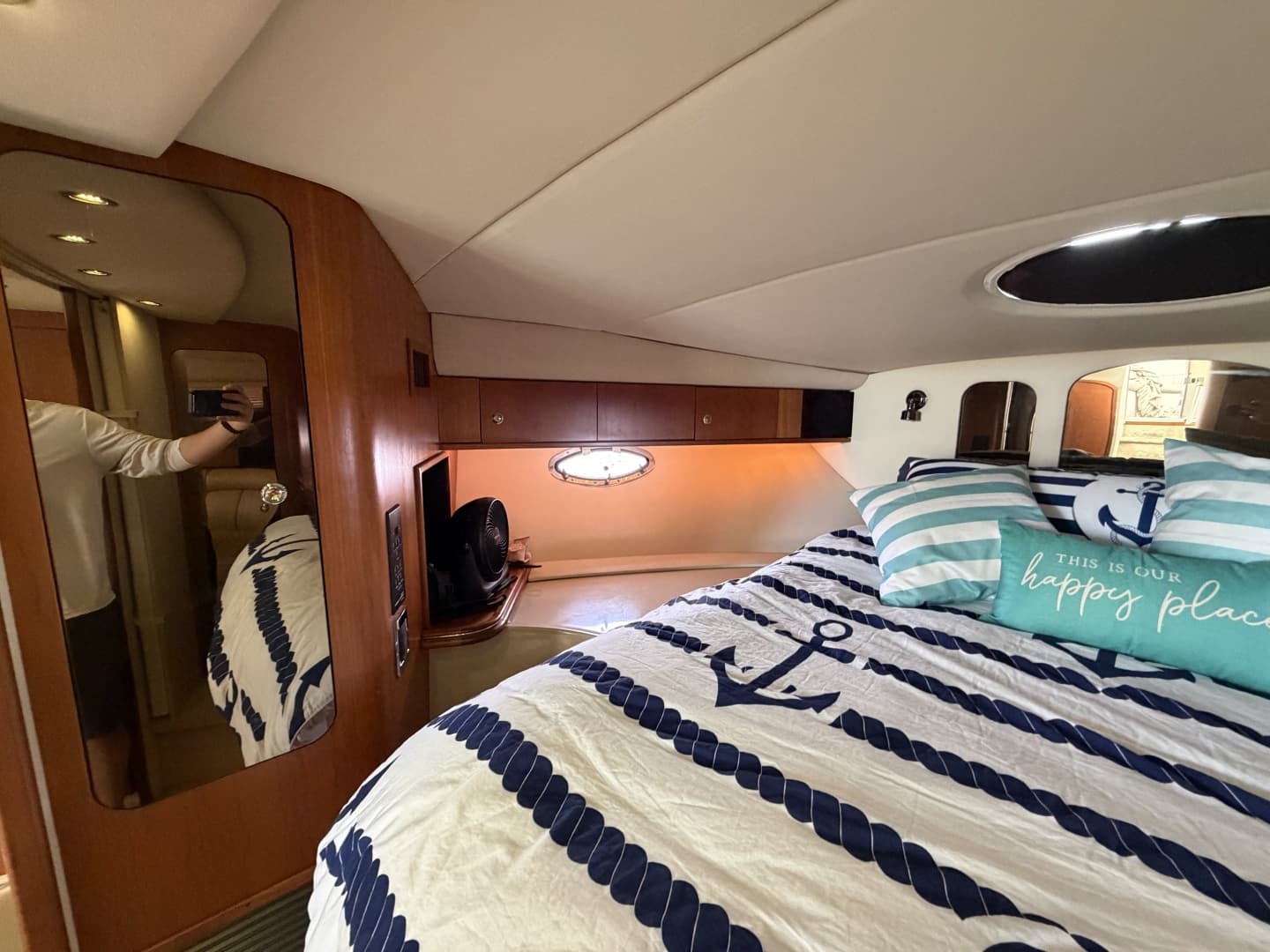 2001 Cruisers Yachts 3780 Express