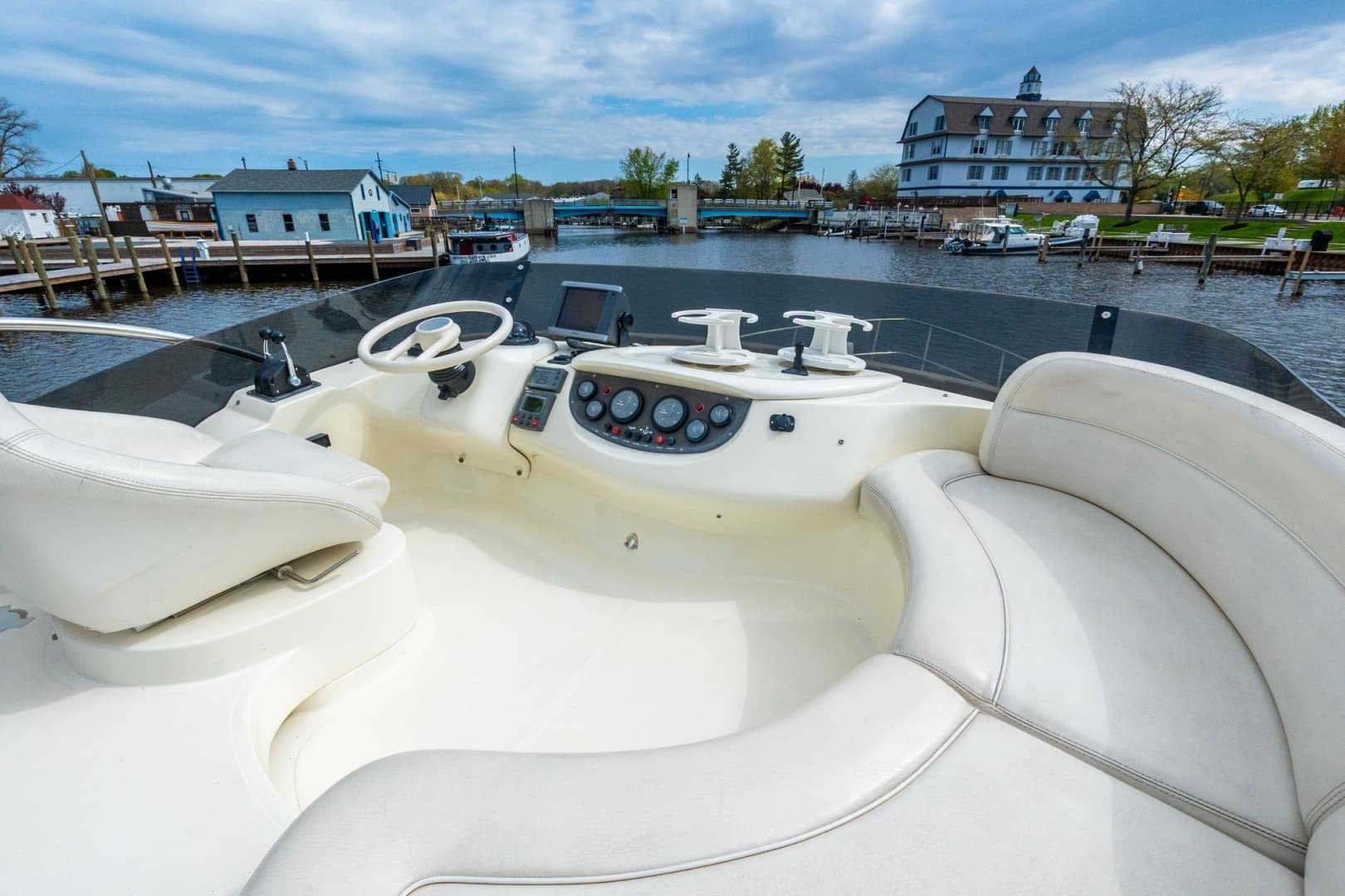 2004 Azimut 39 Flybridge