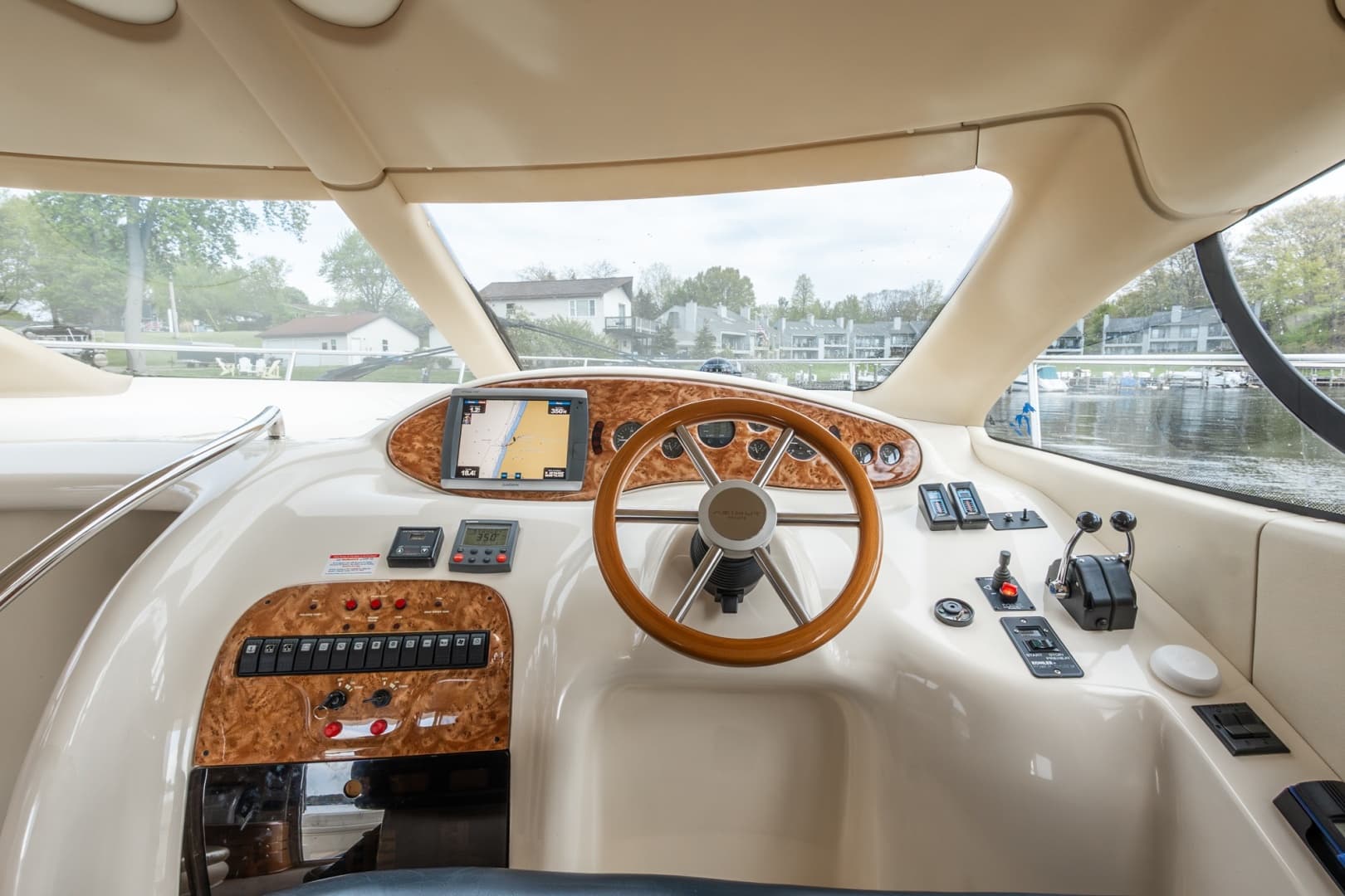 2004 Azimut 39 Flybridge