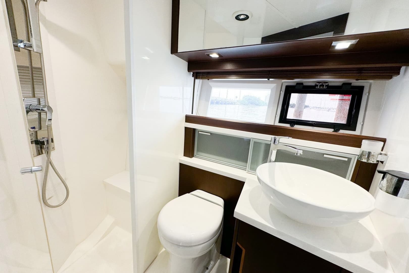 2016 Galeon 420 Fly
