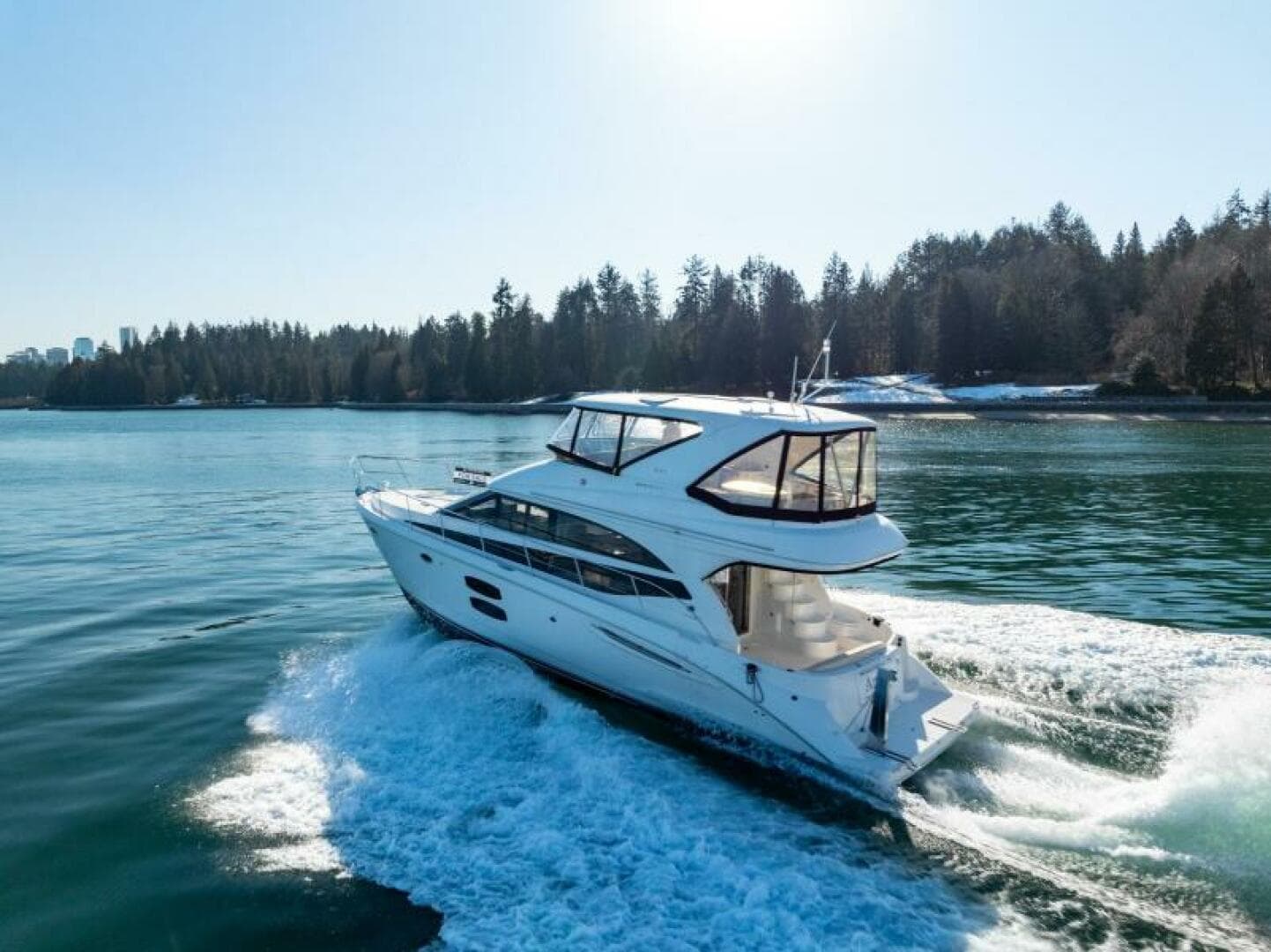 2014 Meridian 441 Sedan