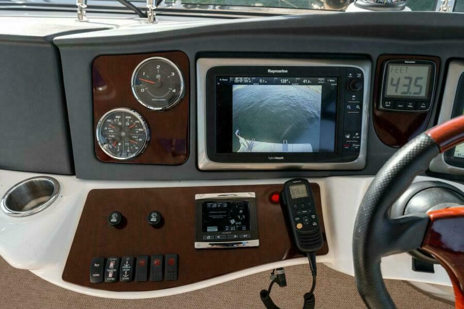 2014 Meridian 441 Sedan