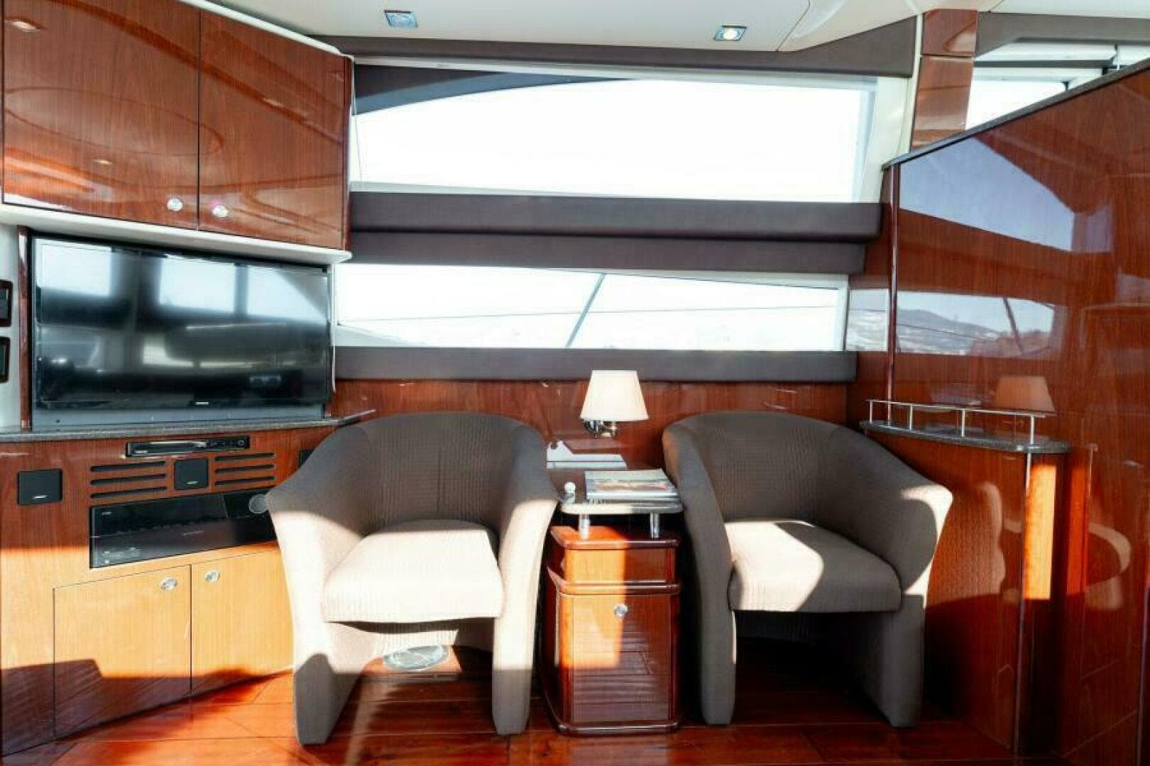 2014 Meridian 441 Sedan