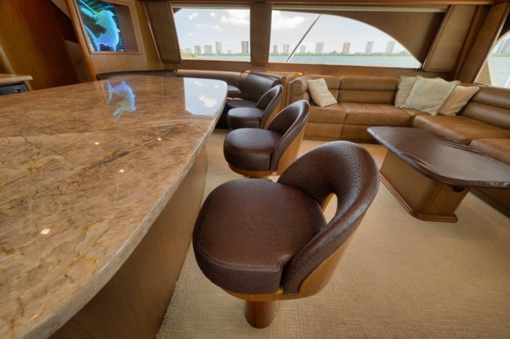 Viking 70 - Cutter Bill - Salon/Galley