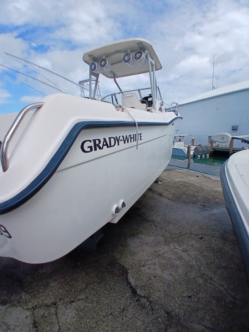 1996 Grady-White 