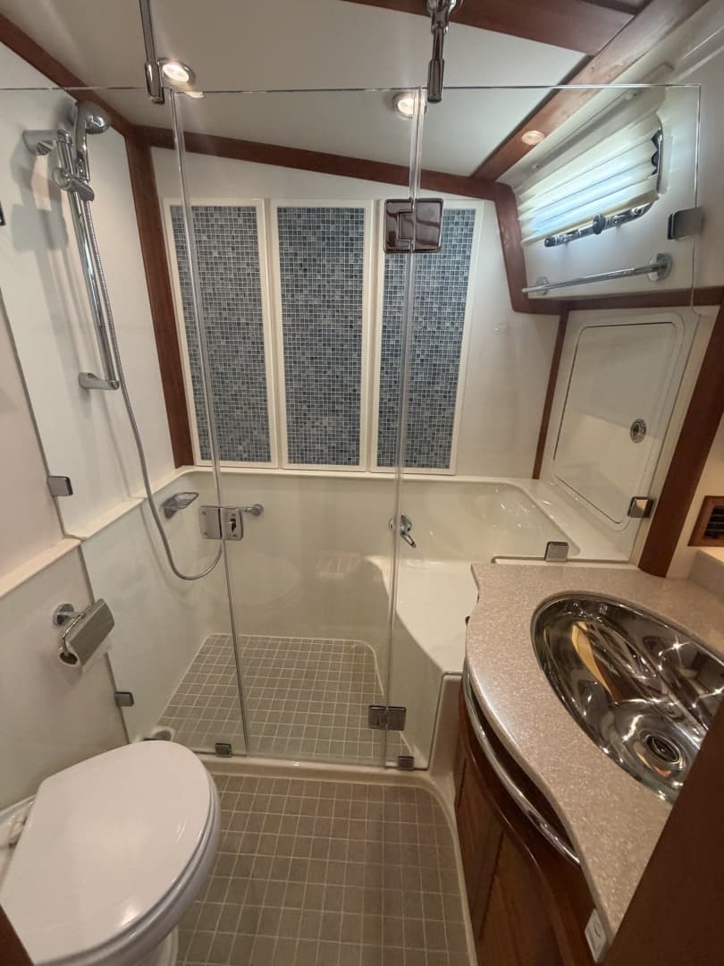 2016 Sabre 48 Salon Express