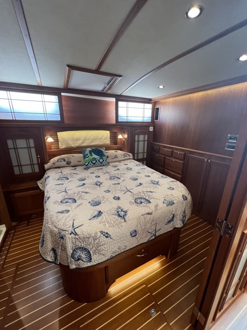 2016 Sabre 48 Salon Express