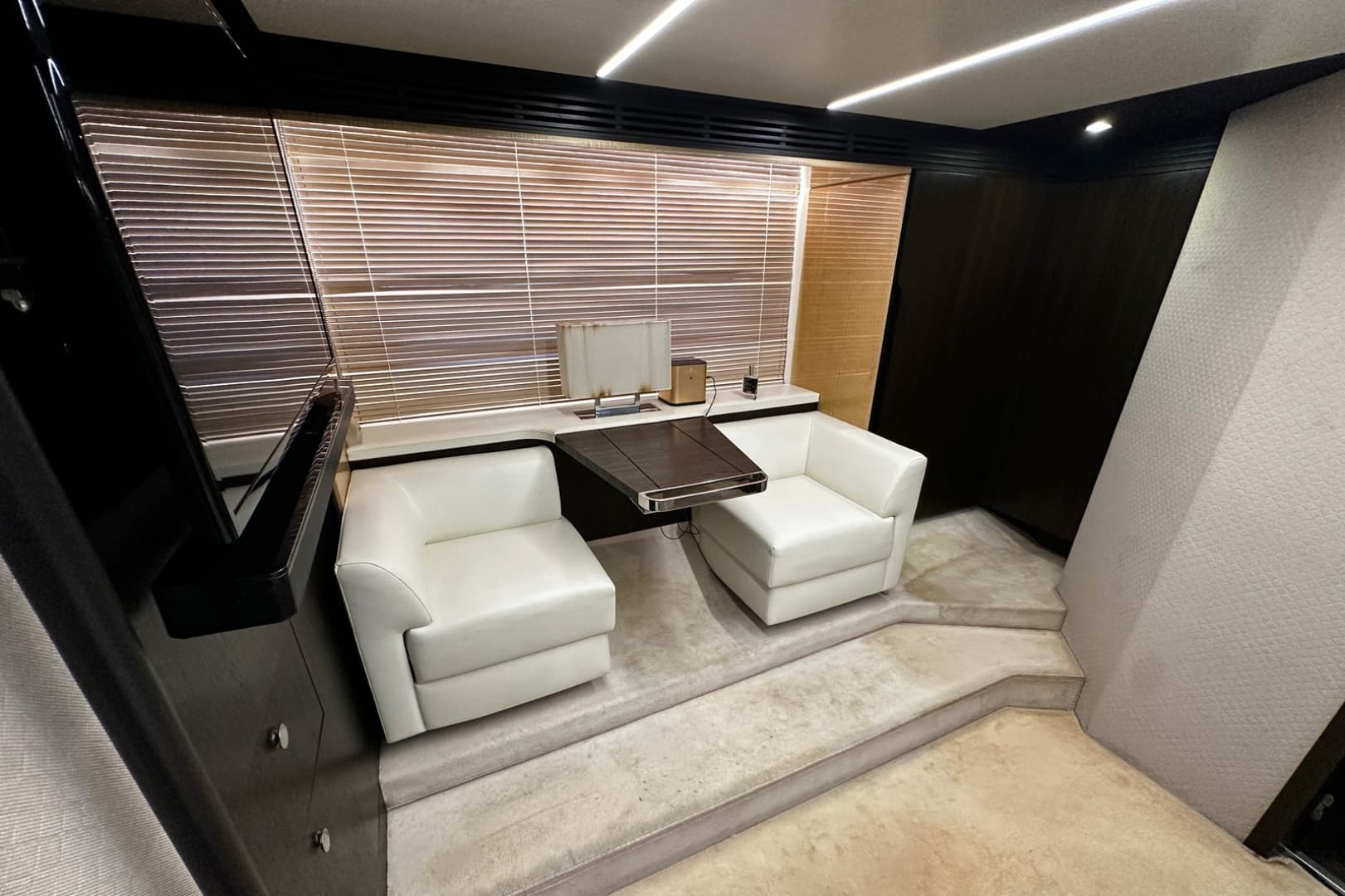 2018 Azimut Flybridge