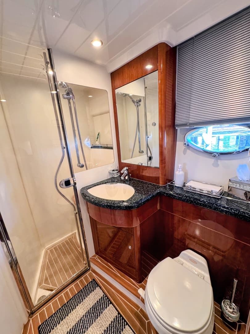 2004 Viking Princess V58
