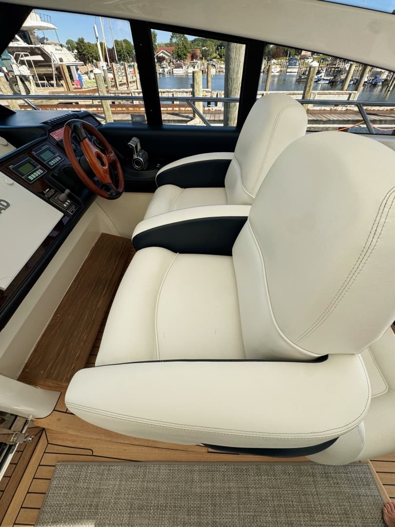 2004 Viking Princess V58