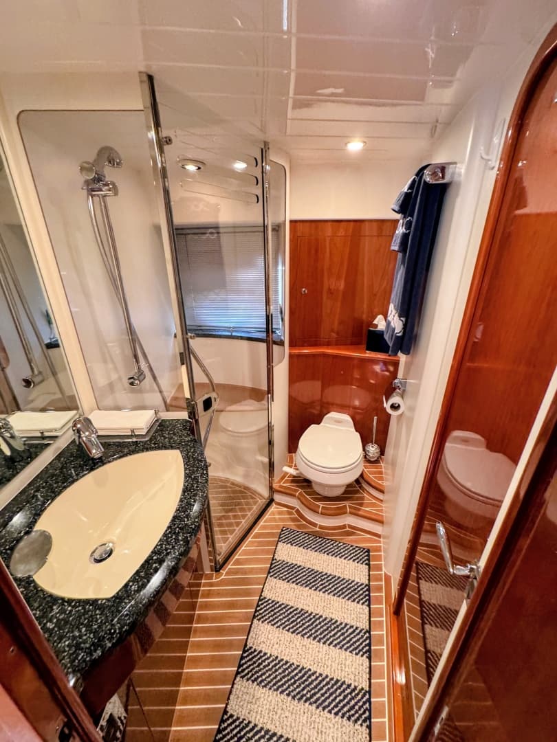 2004 Viking Princess V58
