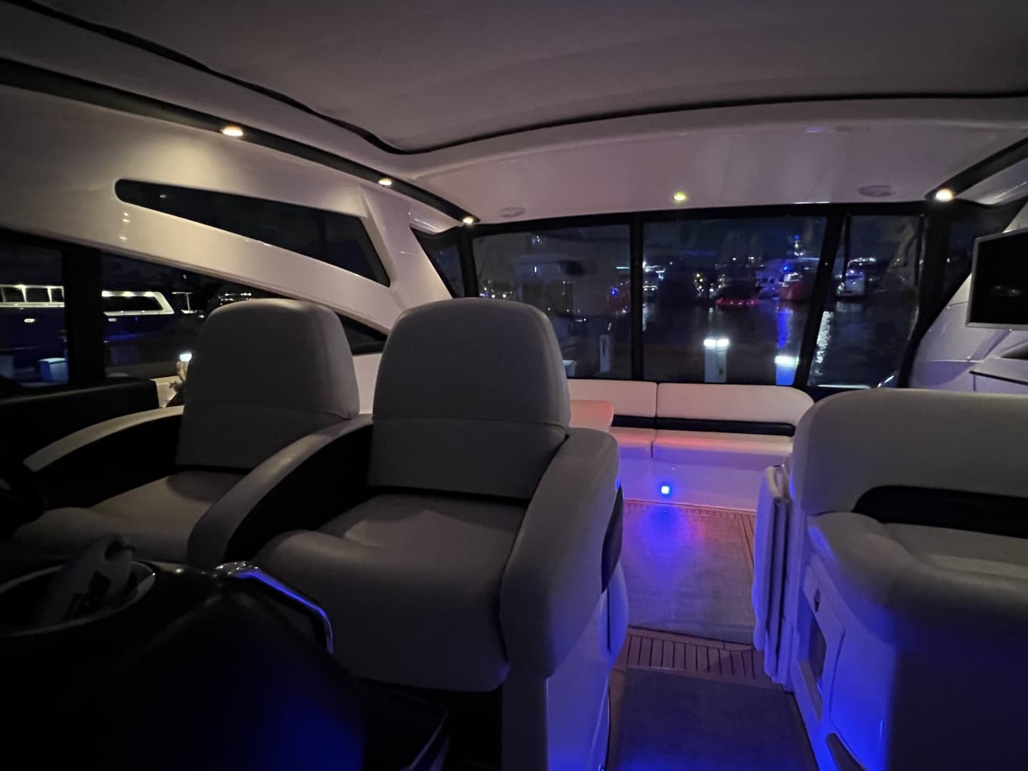 2004 Viking Princess V58