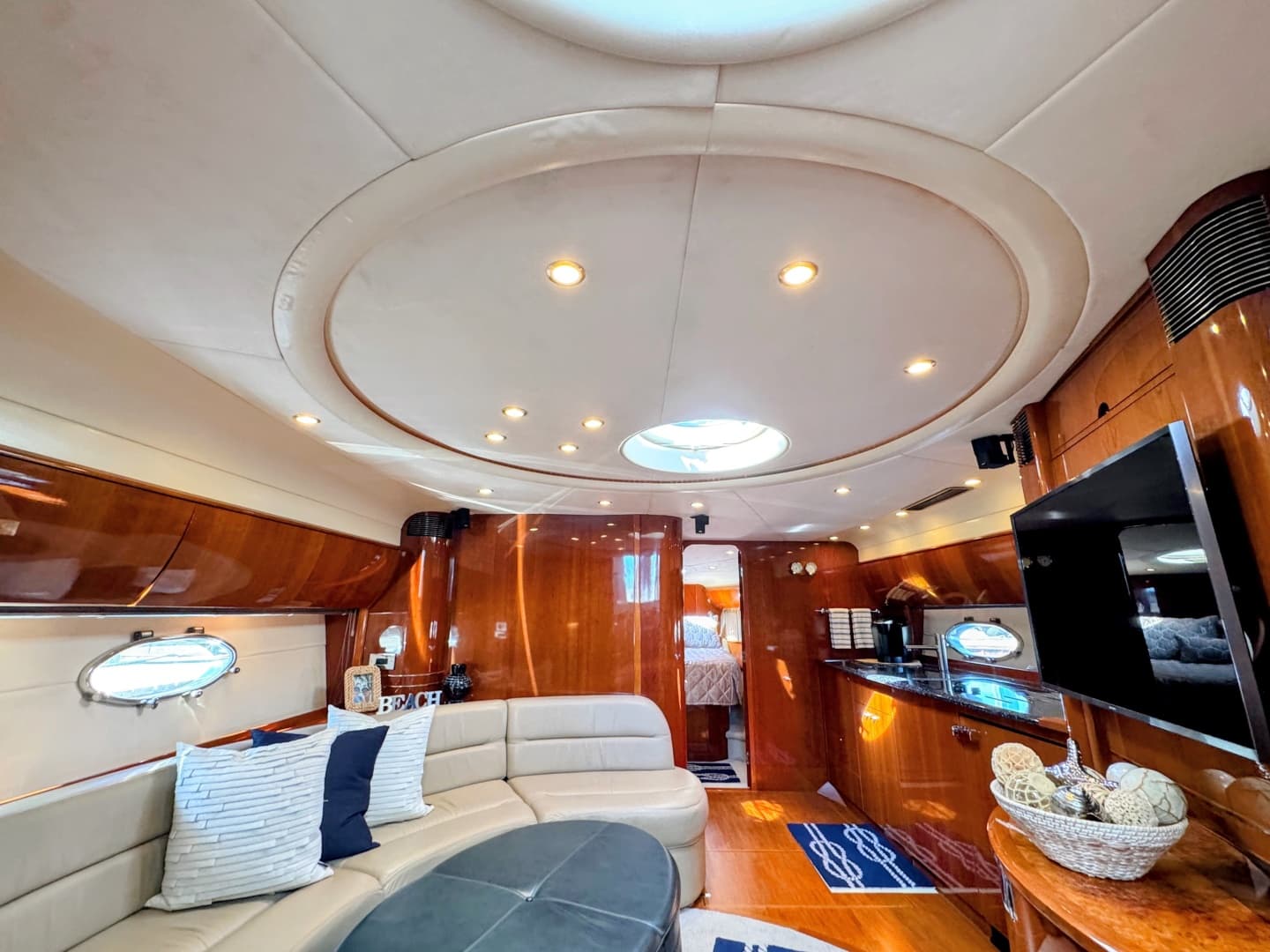 2004 Viking Princess V58
