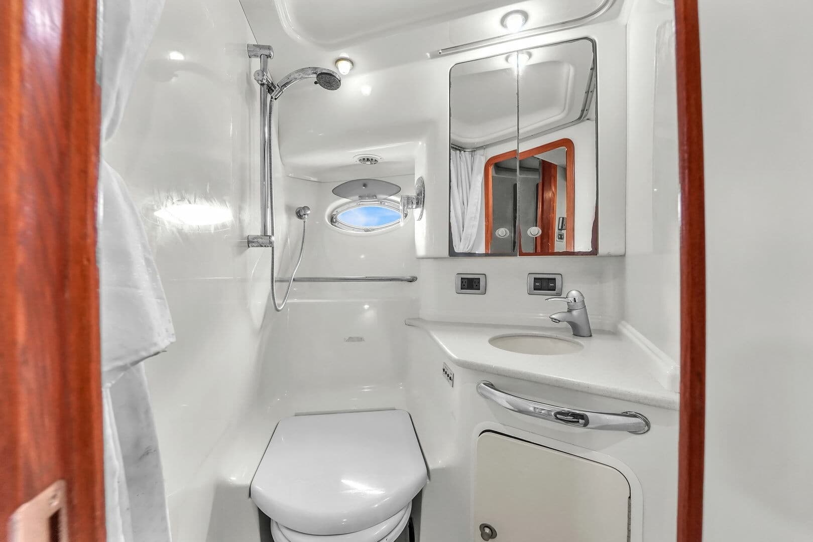 2004 Sea Ray 460 Sundancer
