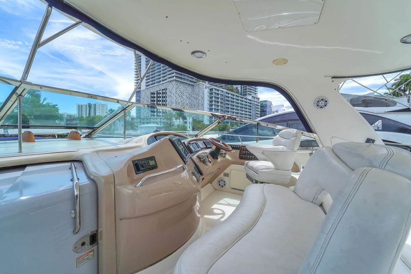 2004 Sea Ray 460 Sundancer