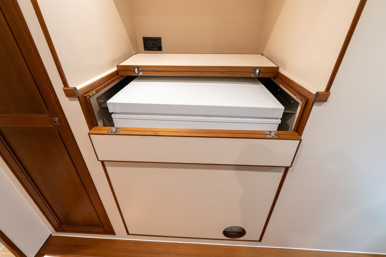  Deep Freezer