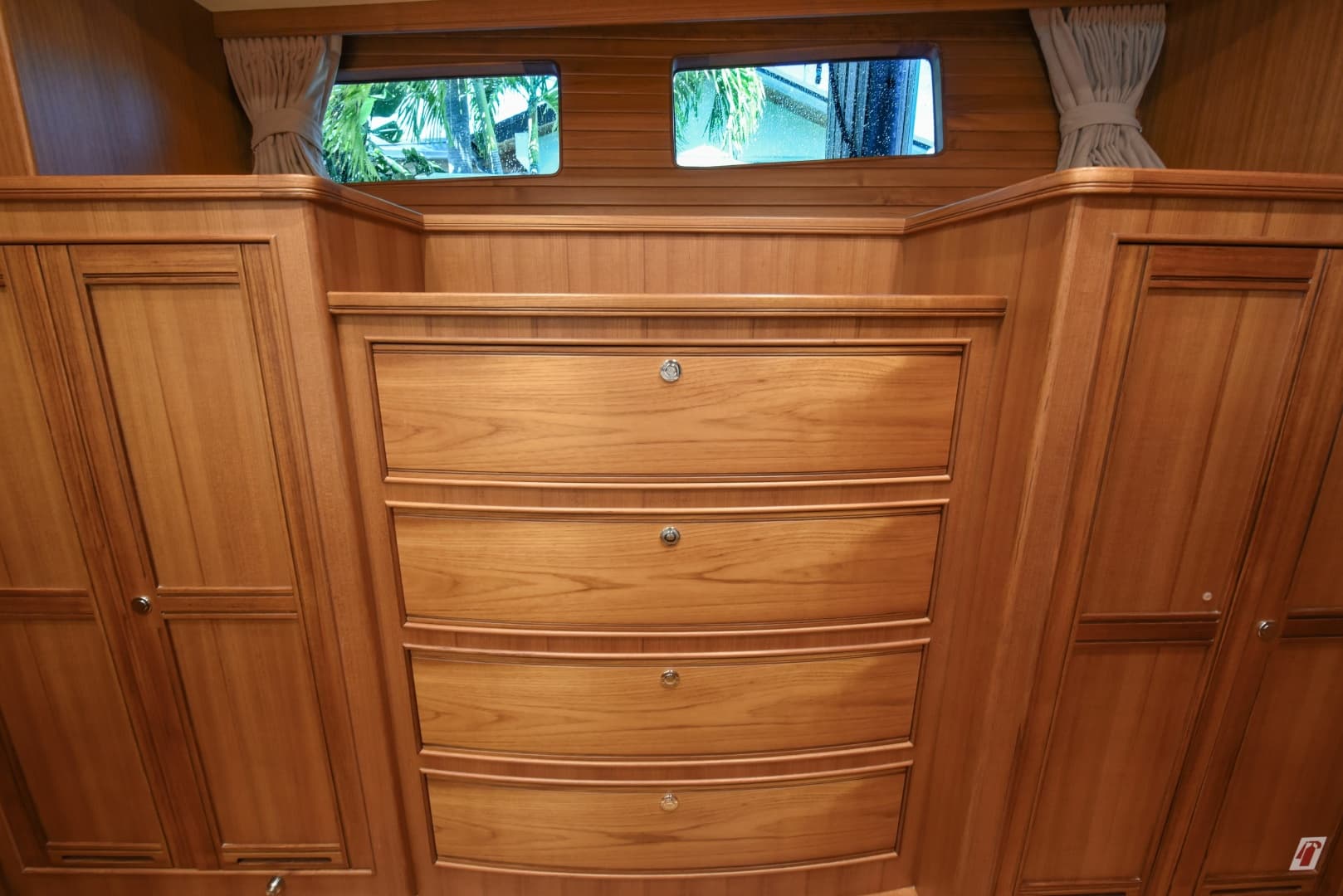 MSR Chest of Drawers