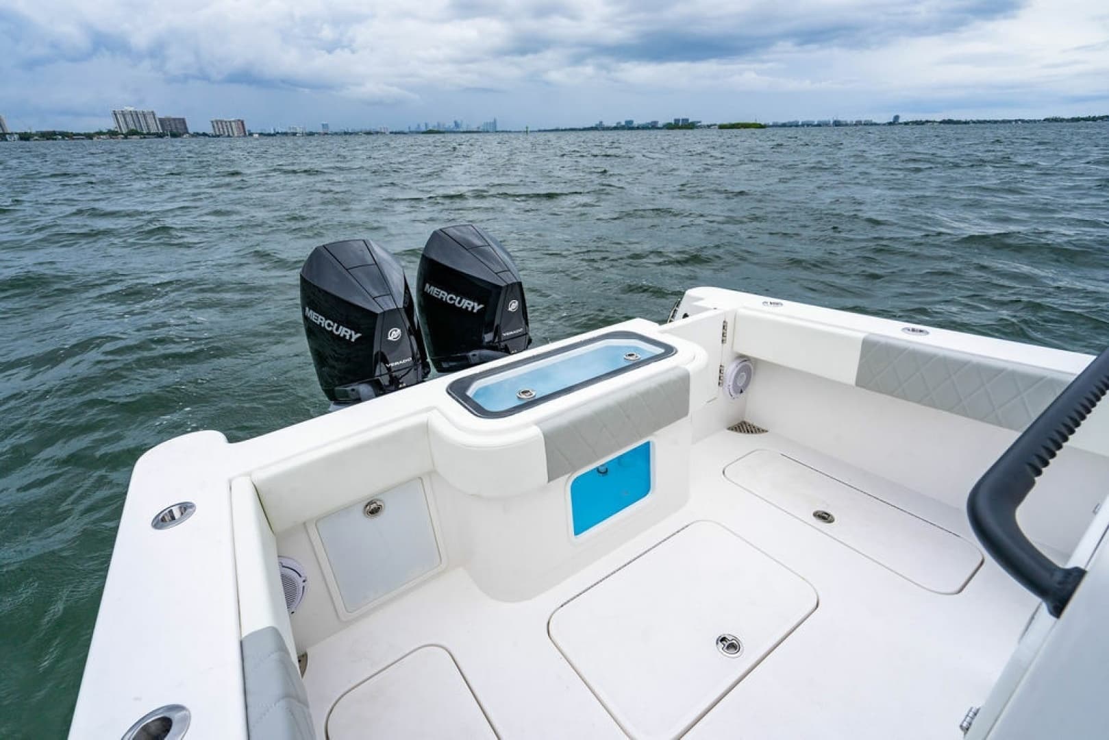 2027 Reef Runner 280