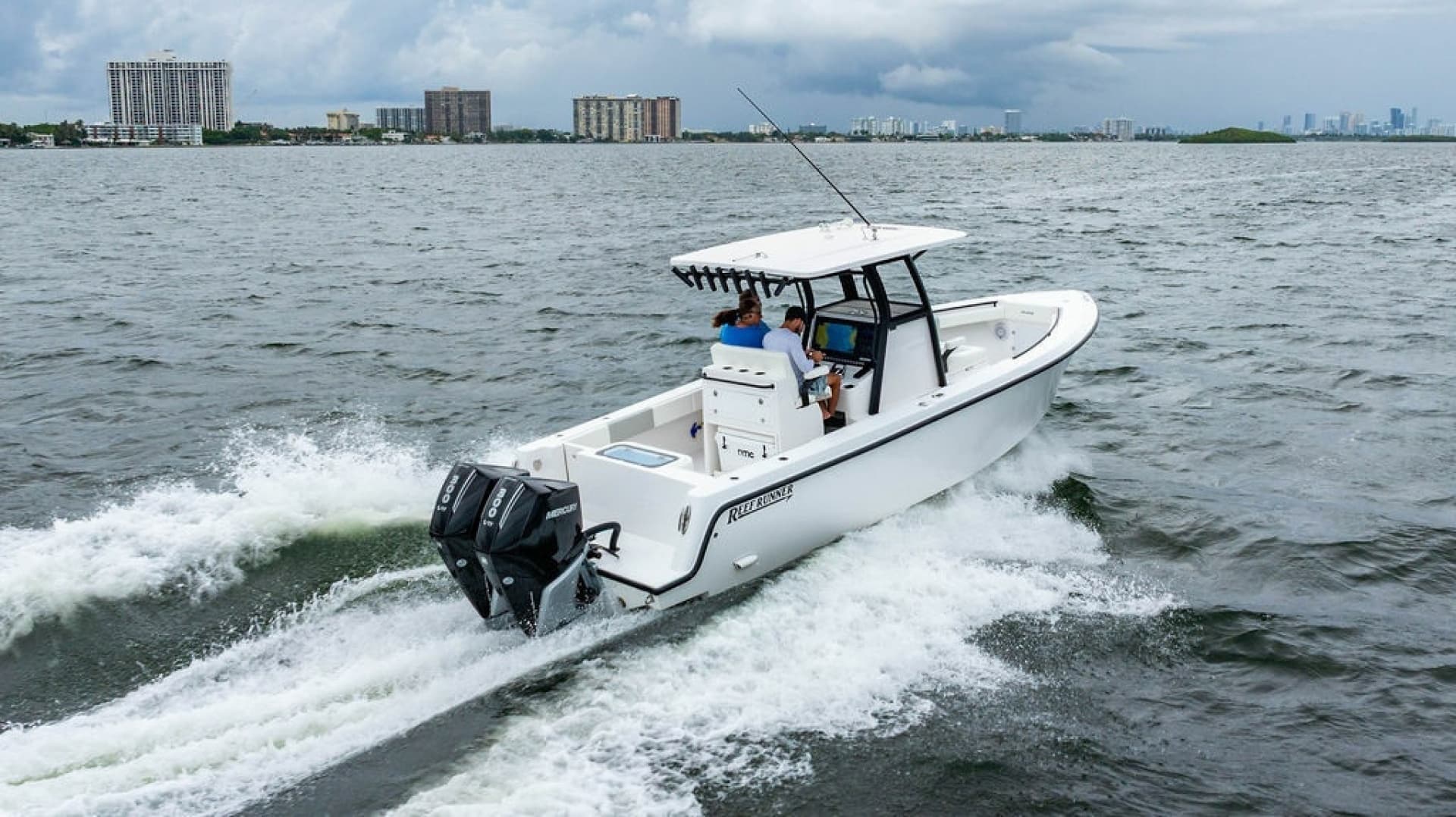 2027 Reef Runner 280