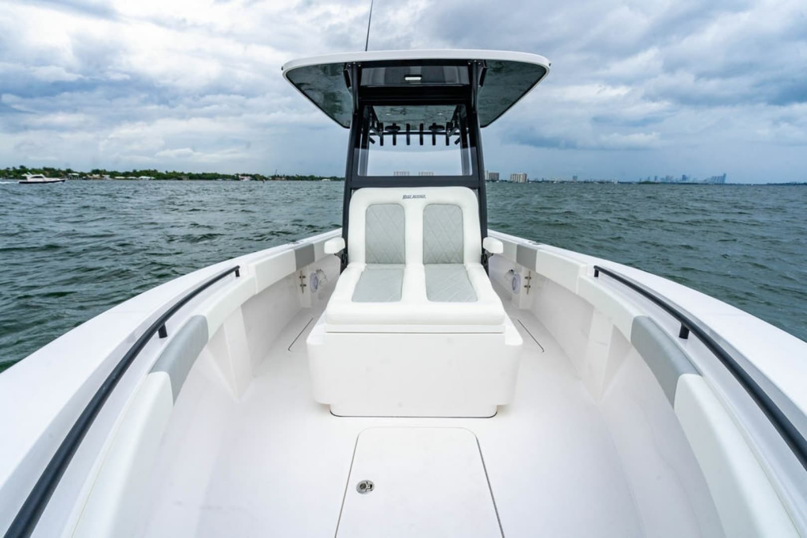 2027 Reef Runner 280