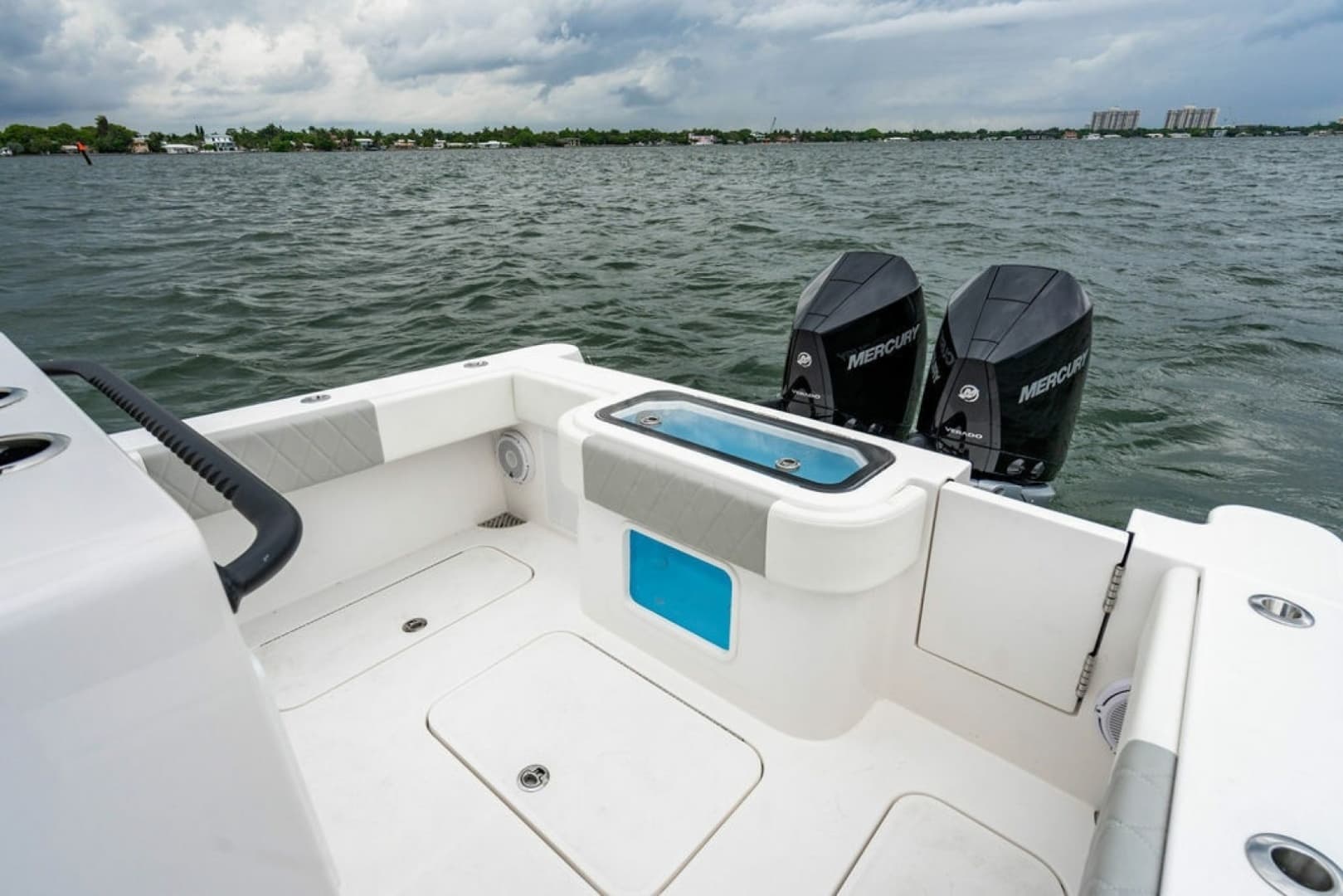 2027 Reef Runner 280
