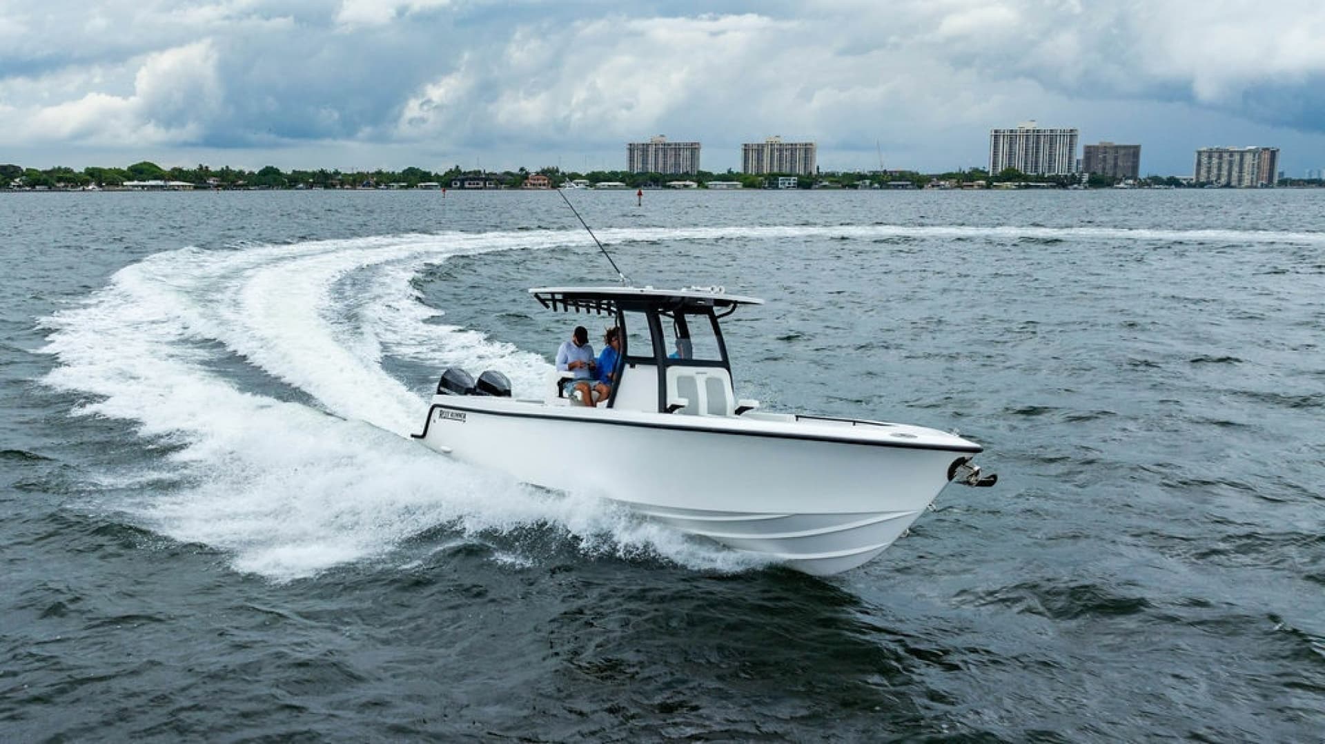 2027 Reef Runner 280