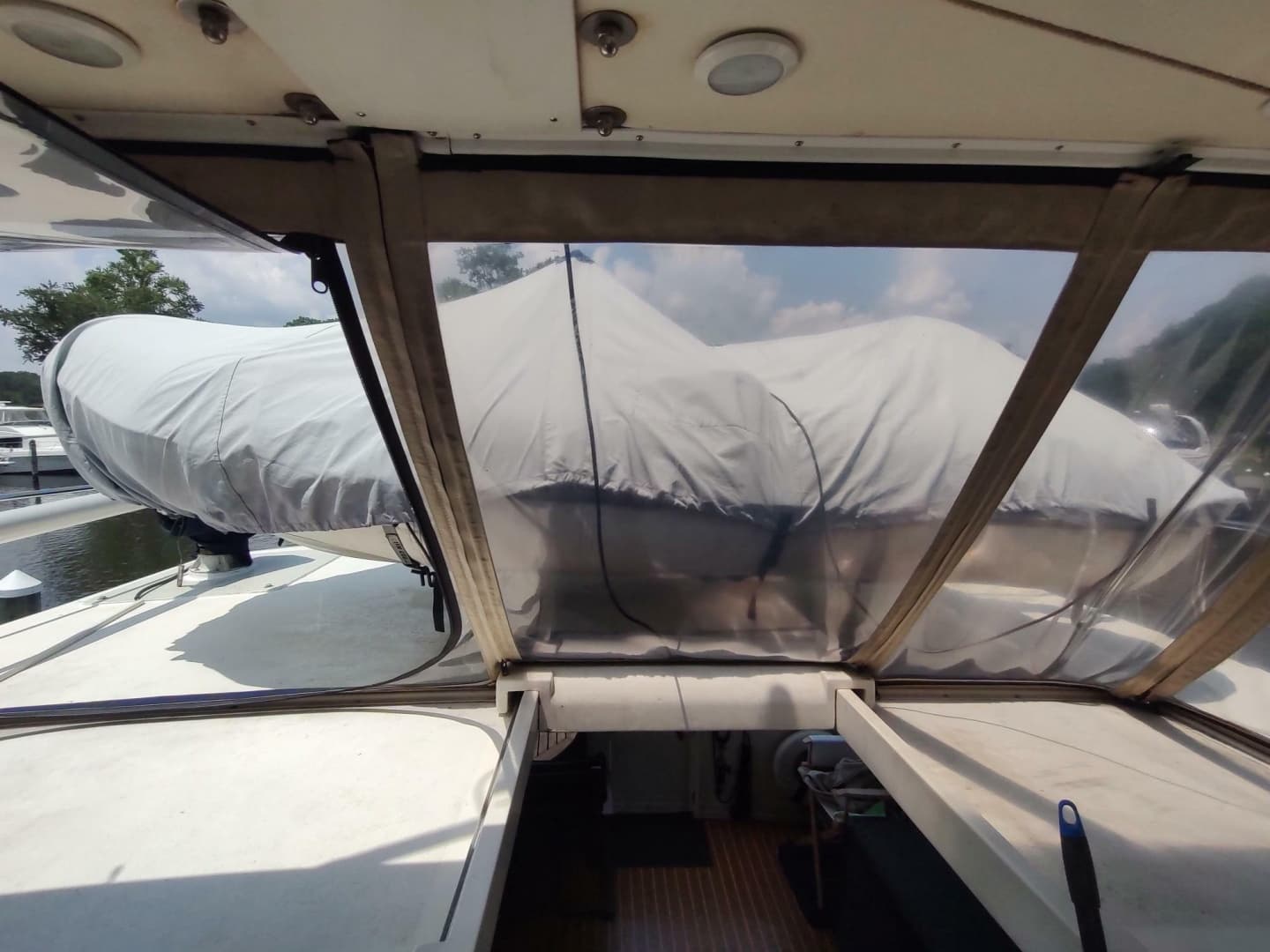 1989 Hyatt Double Cabin Motoryacht