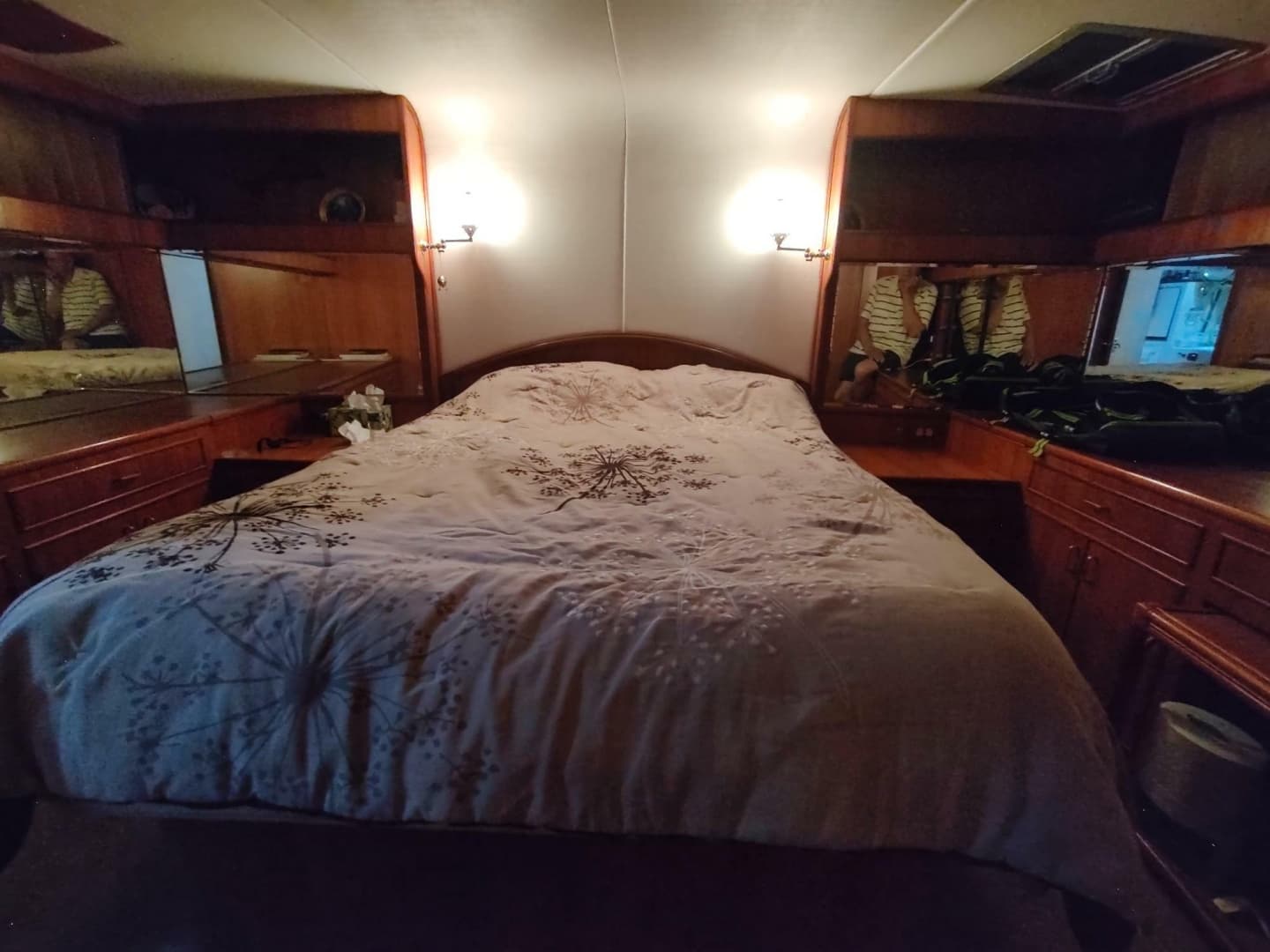 1989 Hyatt Double Cabin Motoryacht