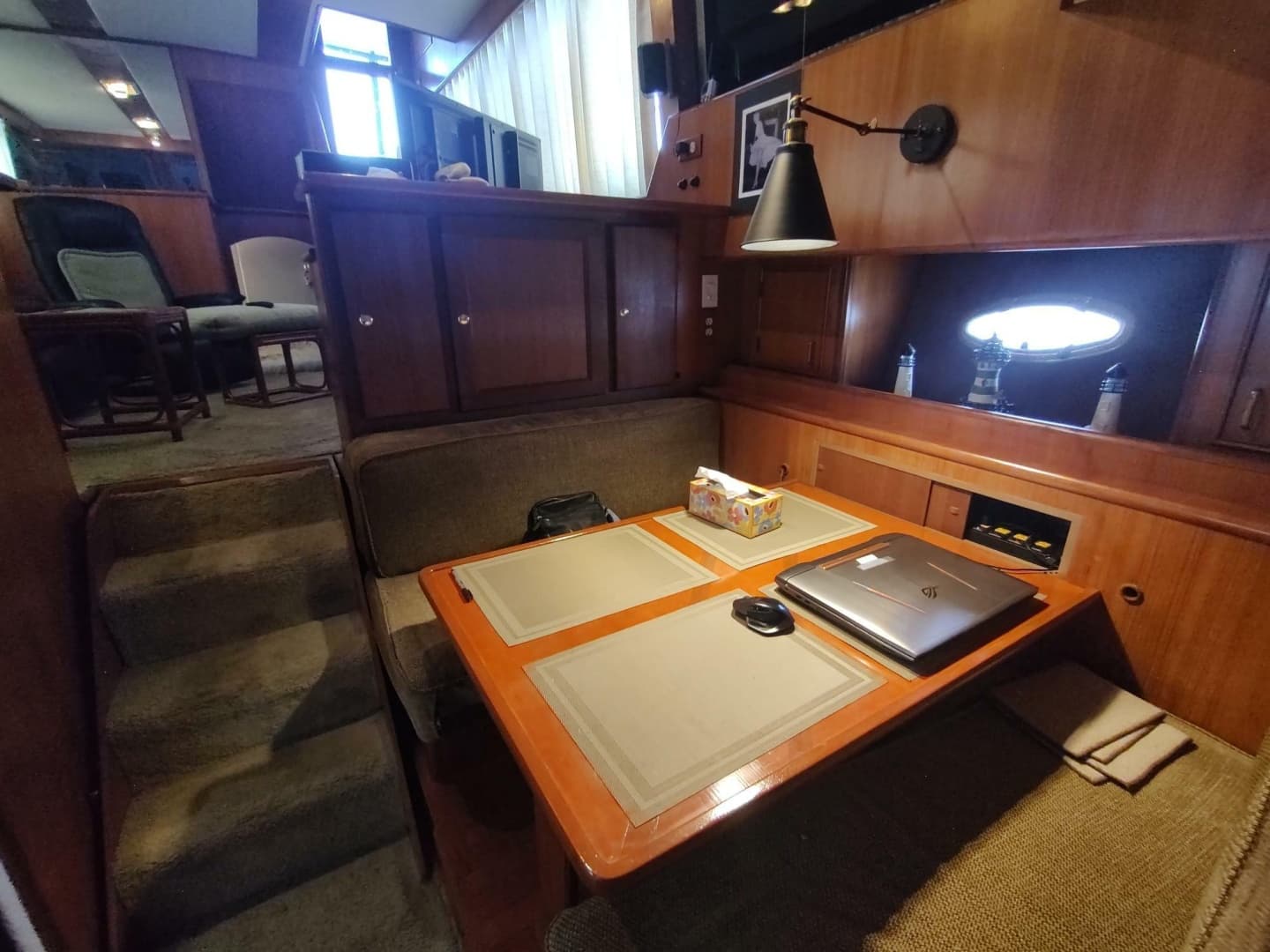 1989 Hyatt Double Cabin Motoryacht