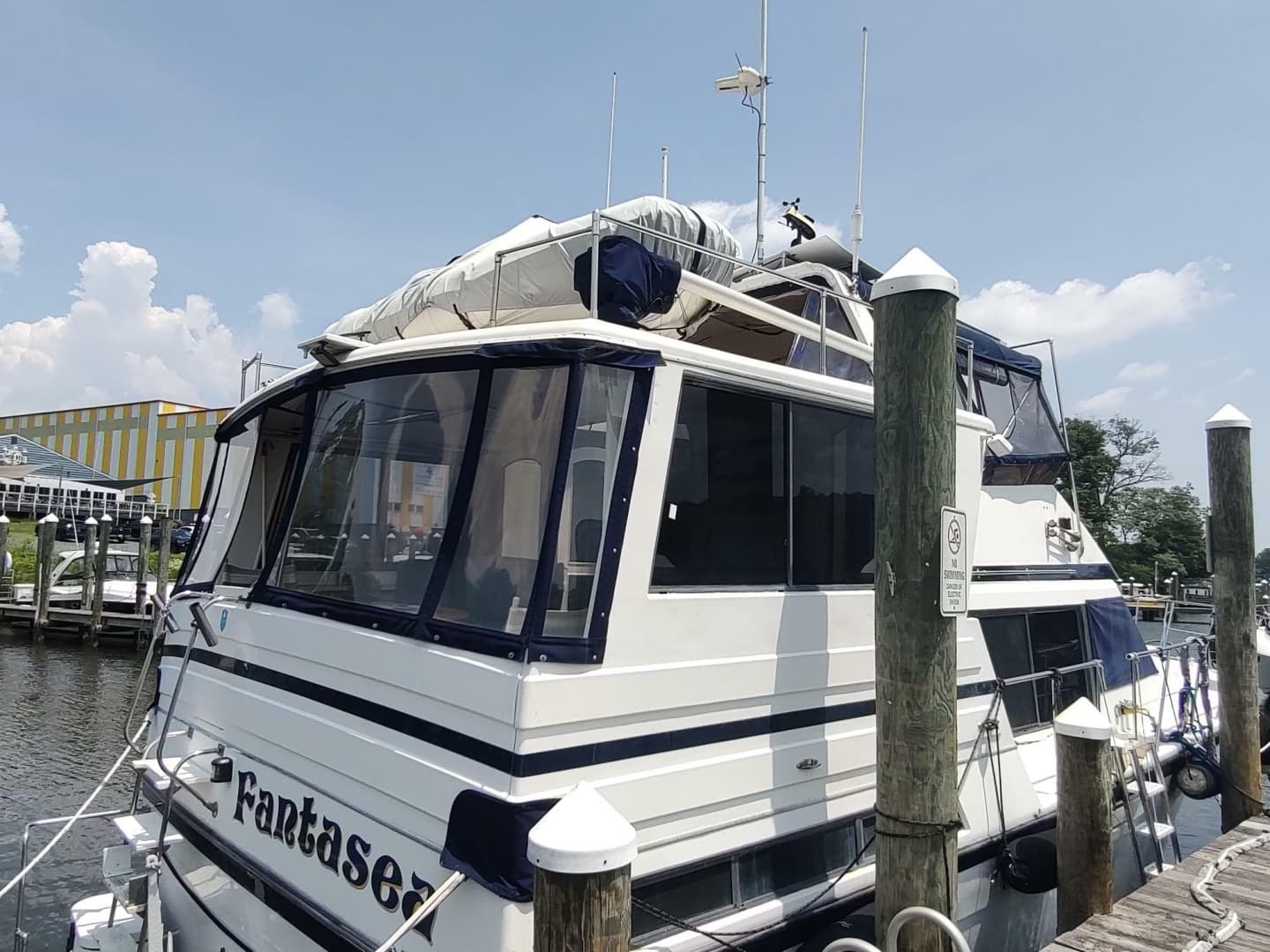 1989 Hyatt Double Cabin Motoryacht