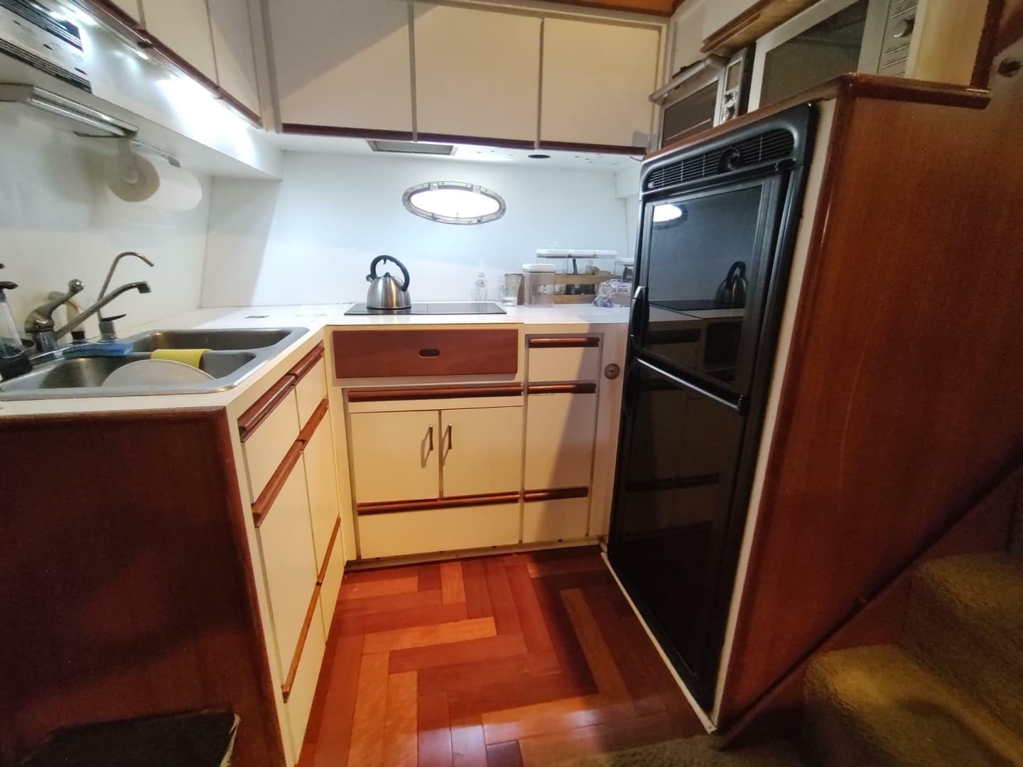 1989 Hyatt Double Cabin Motoryacht