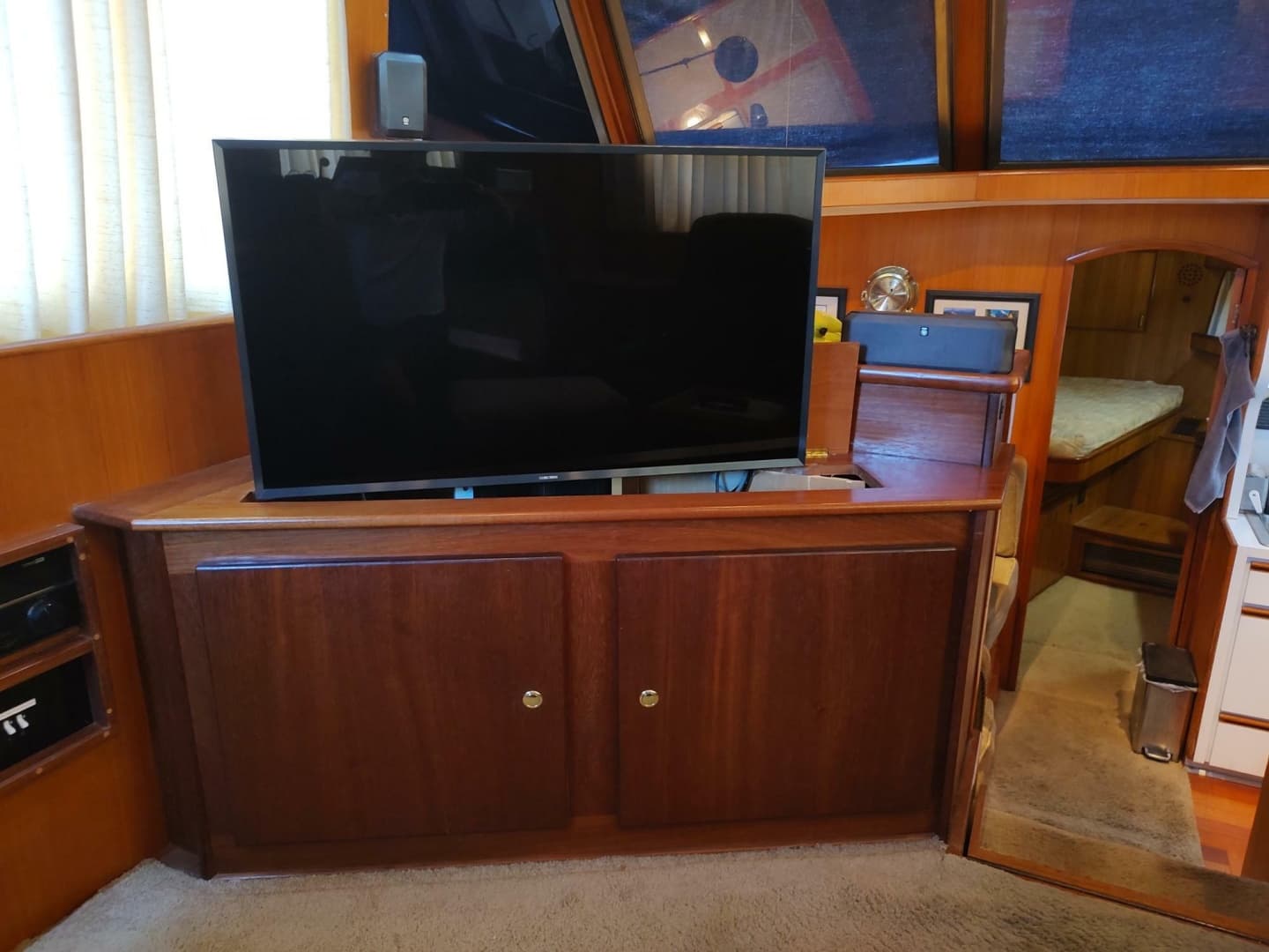 1989 Hyatt Double Cabin Motoryacht