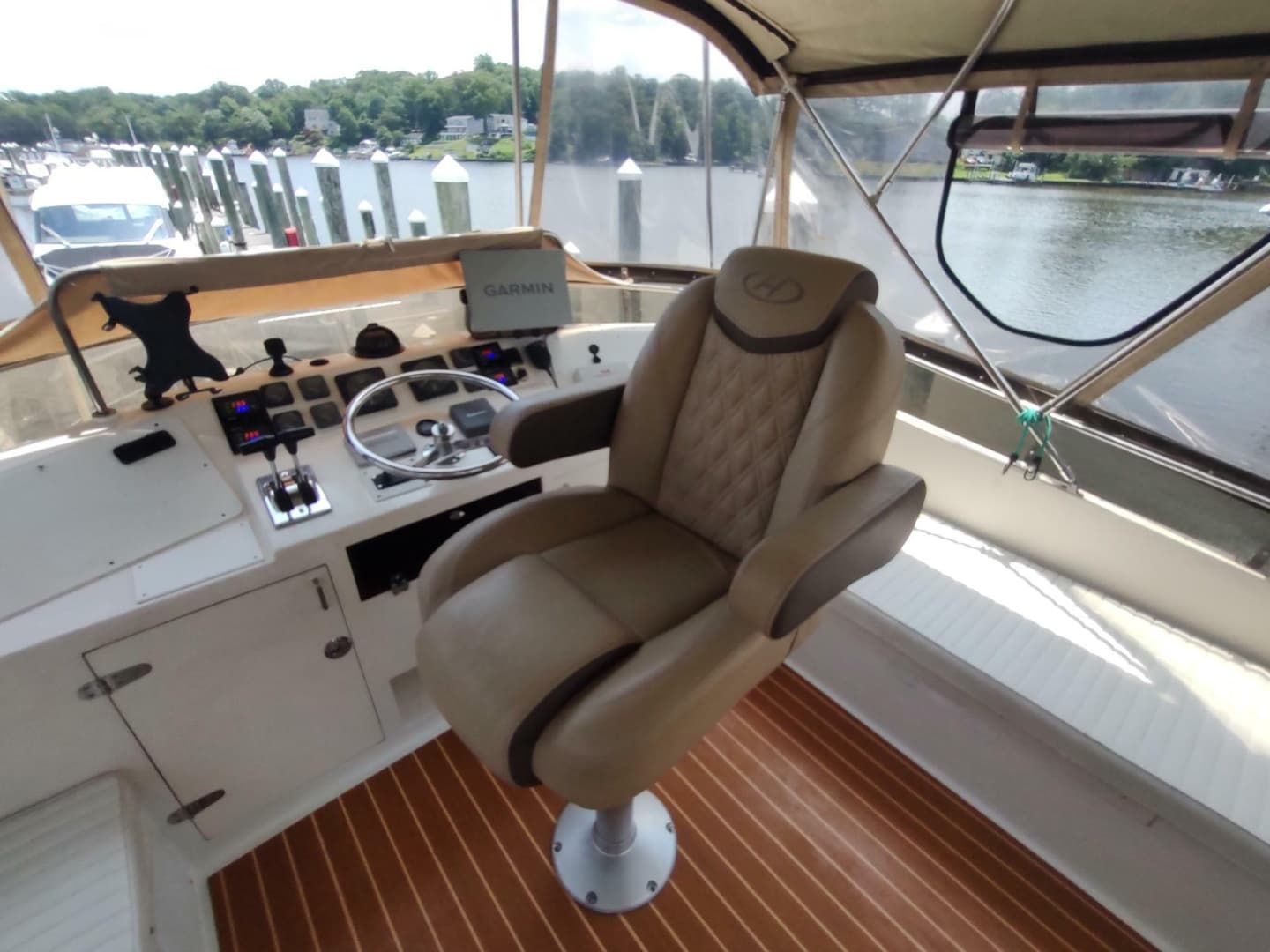 1989 Hyatt Double Cabin Motoryacht