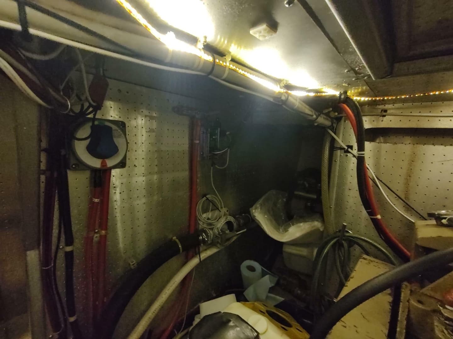 1989 Hyatt Double Cabin Motoryacht