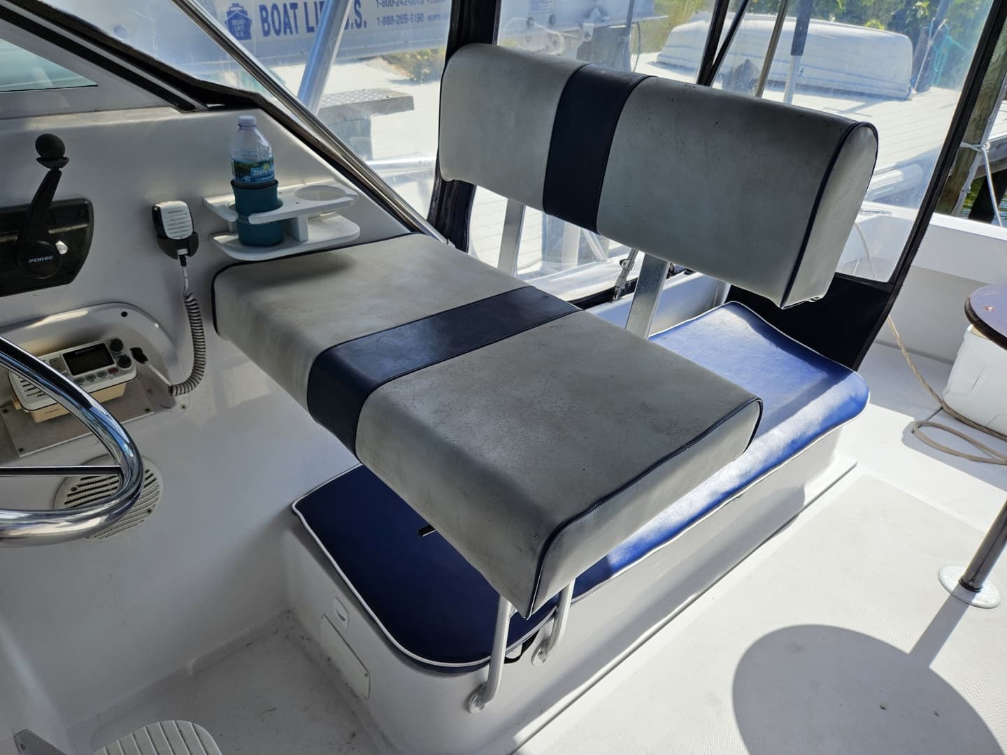 2000 Mainship Pilot 30