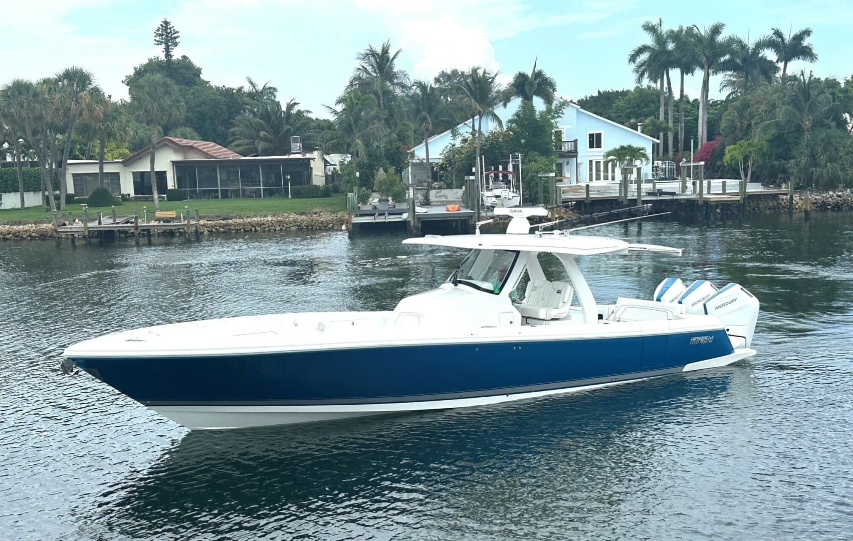 2025 Intrepid 375 Nomad