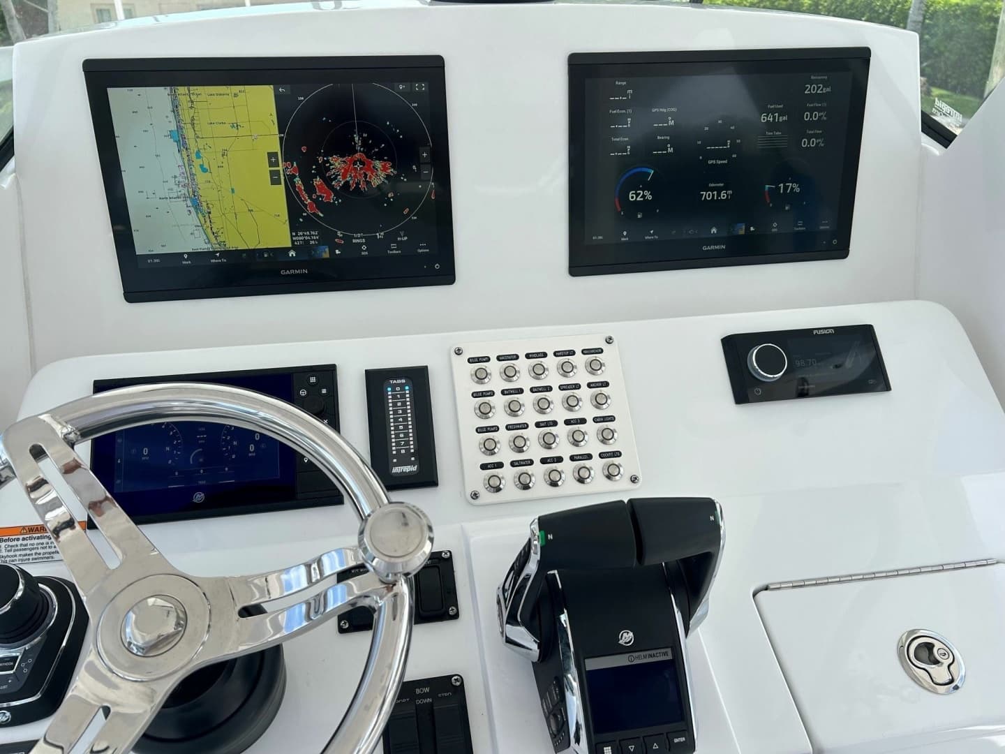 2025 Intrepid 375 Nomad
