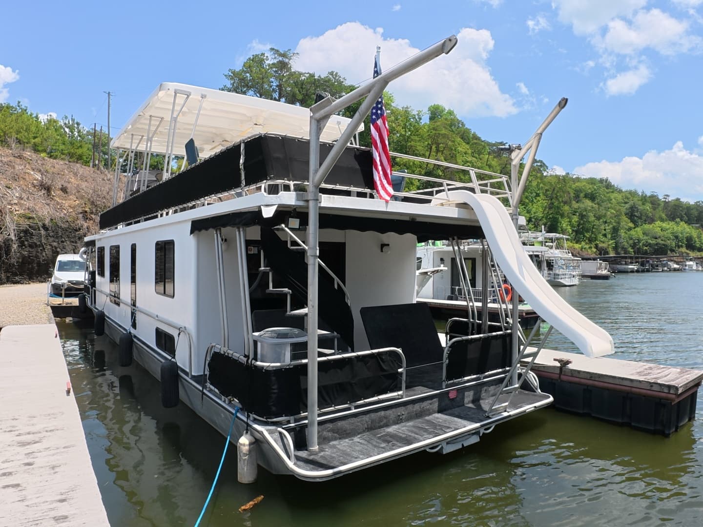 1996 Lakeview 14x56 houseboat