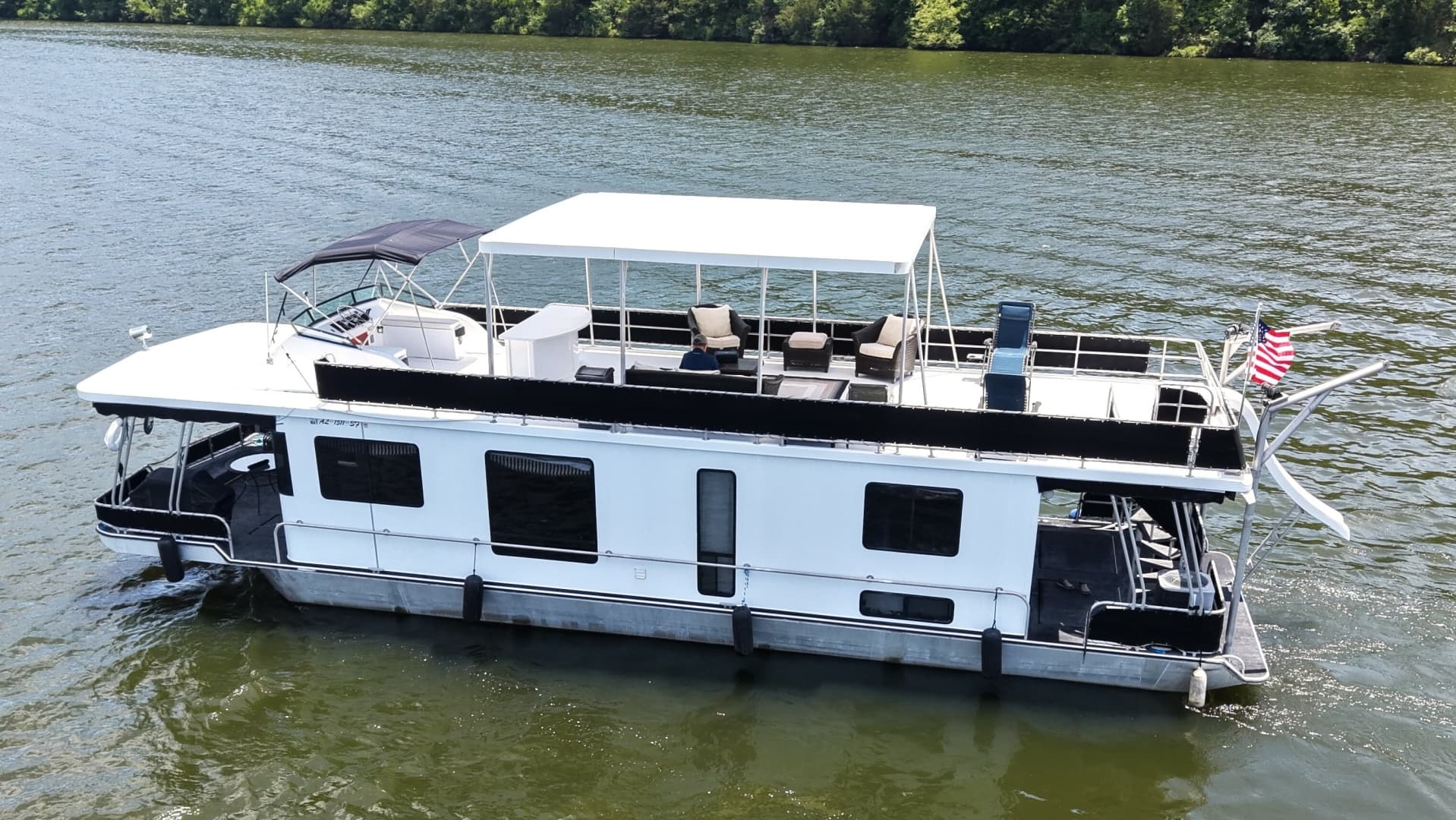 1996 Lakeview 14x56 houseboat