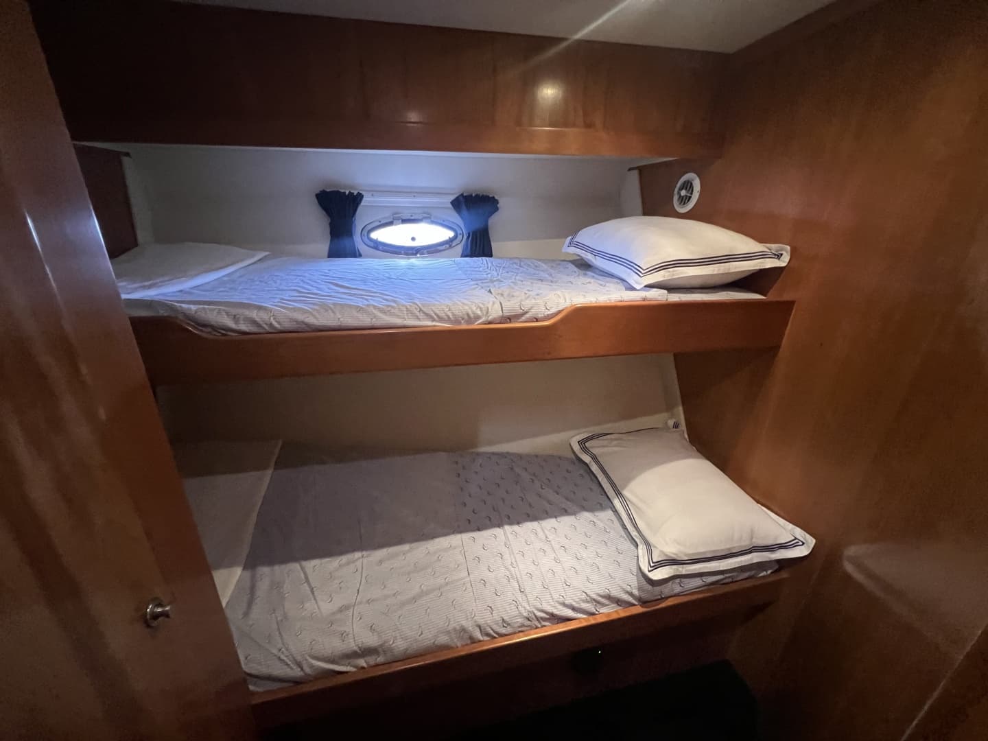 2007 Navigator 5400