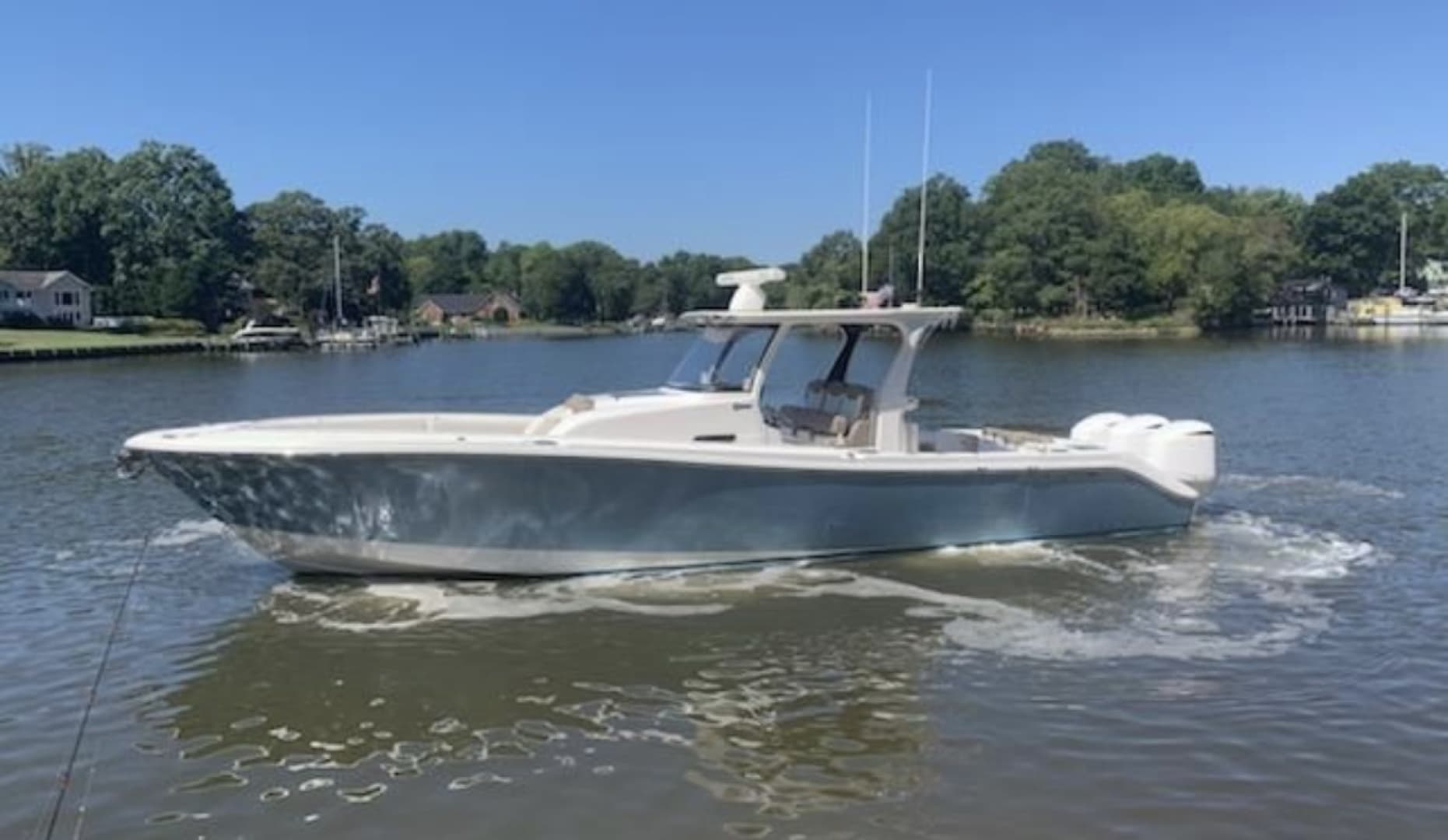 2018 Edgewater 370CC